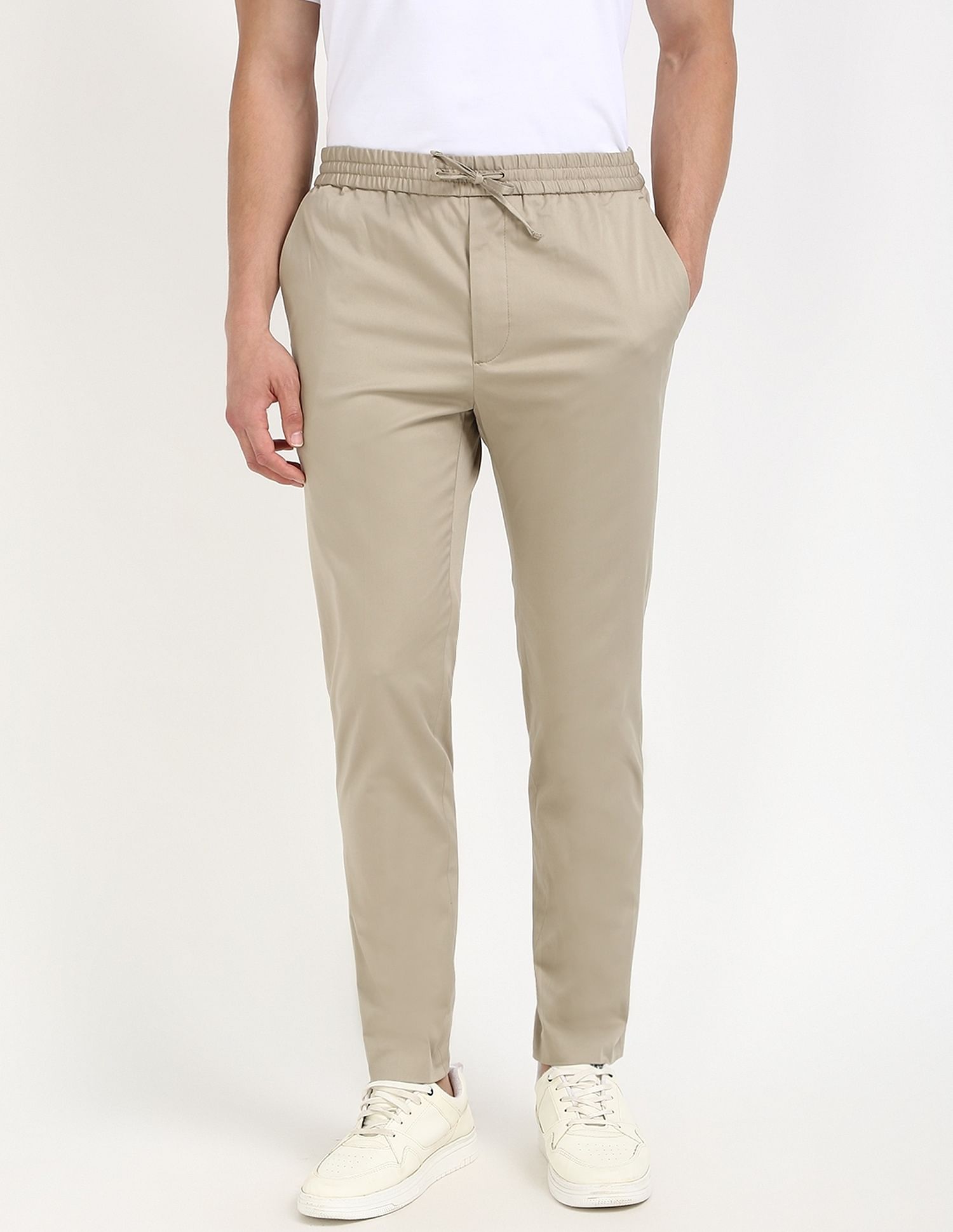 Calvin Klein Jeans Regular-Fit Solid Mid Rise Trouser