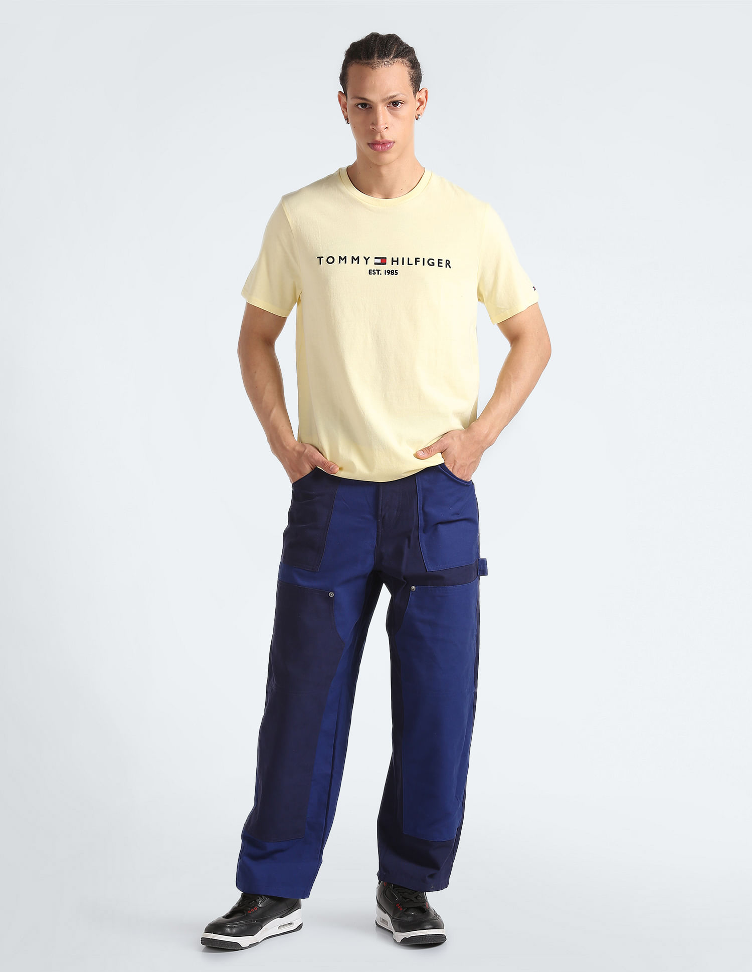 Tommy Hilfiger Logo Embroidered Regular Fit T-Shirt