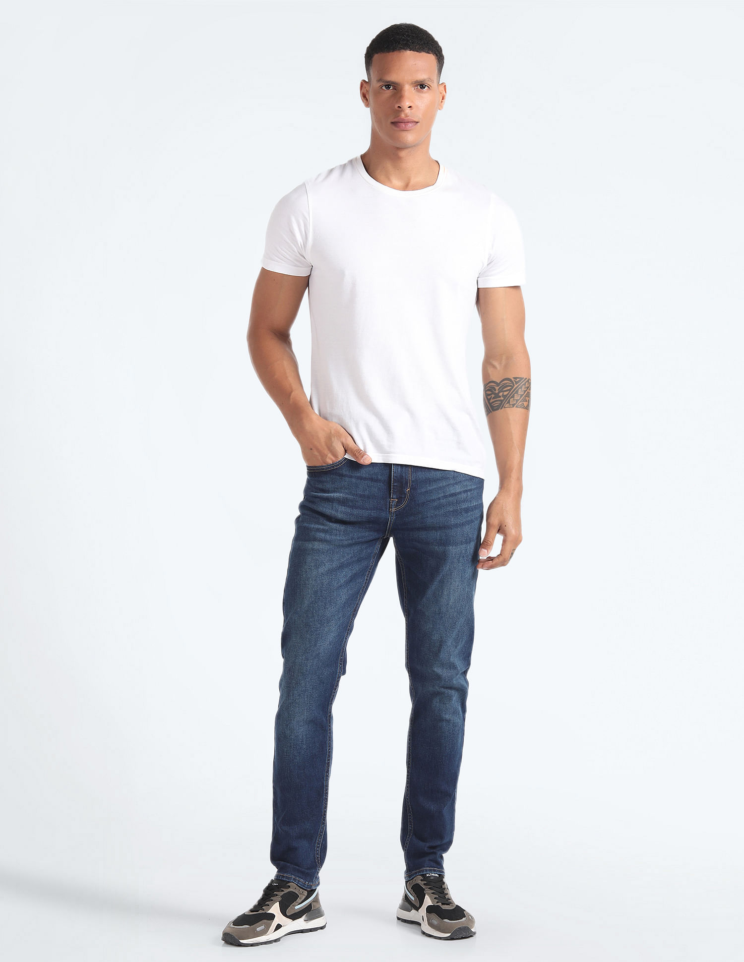 Flying Machine Mid Rise Slash Slim Tapered Jeans