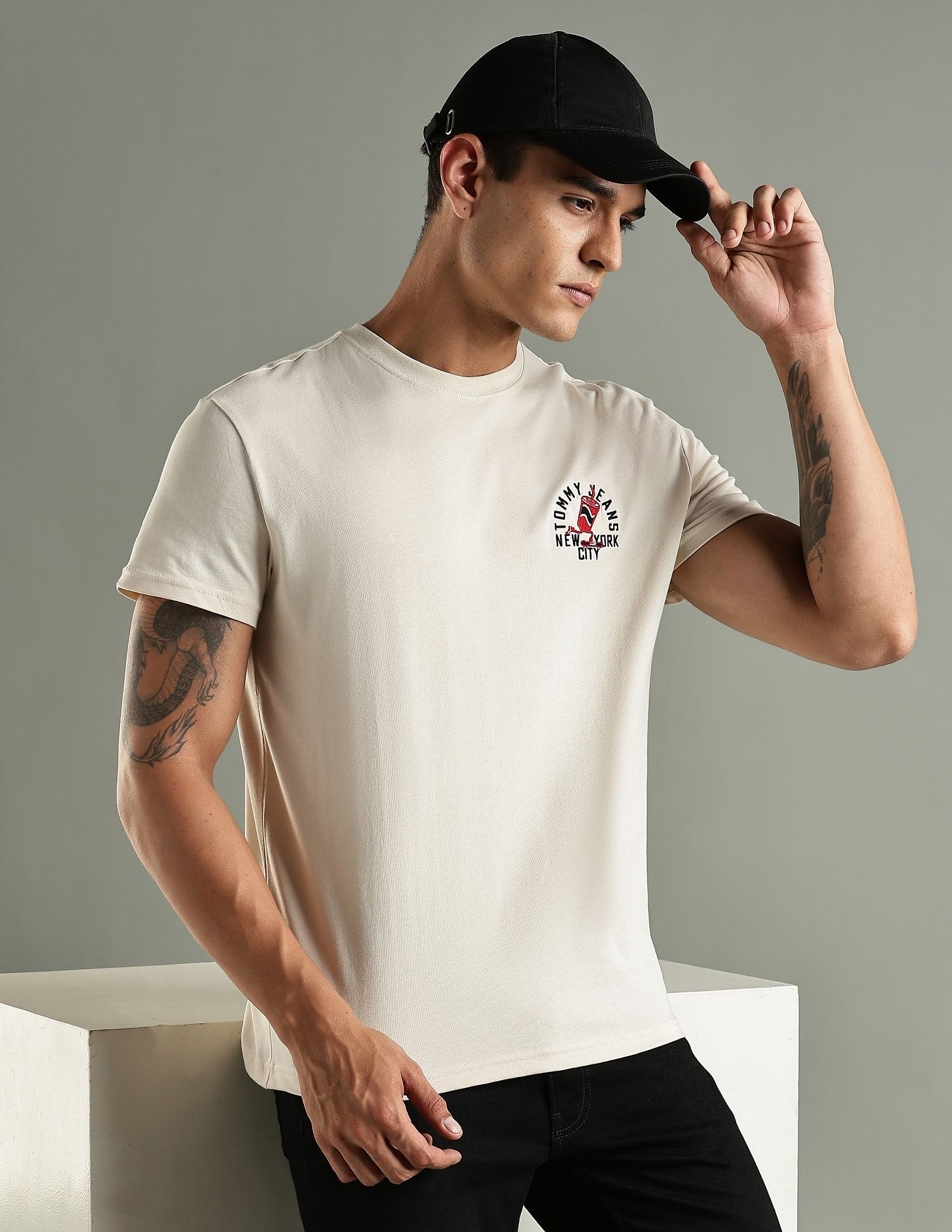 Tommy Hilfiger Embroidered Logo Regular Fit Cotton T-Shirt
