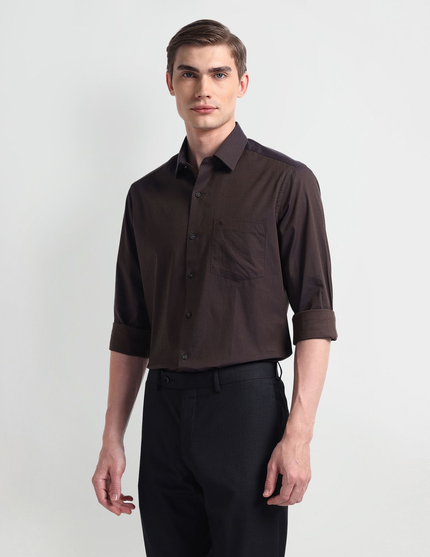 Arrow Manhattan Slim Fit Self-design Shirt