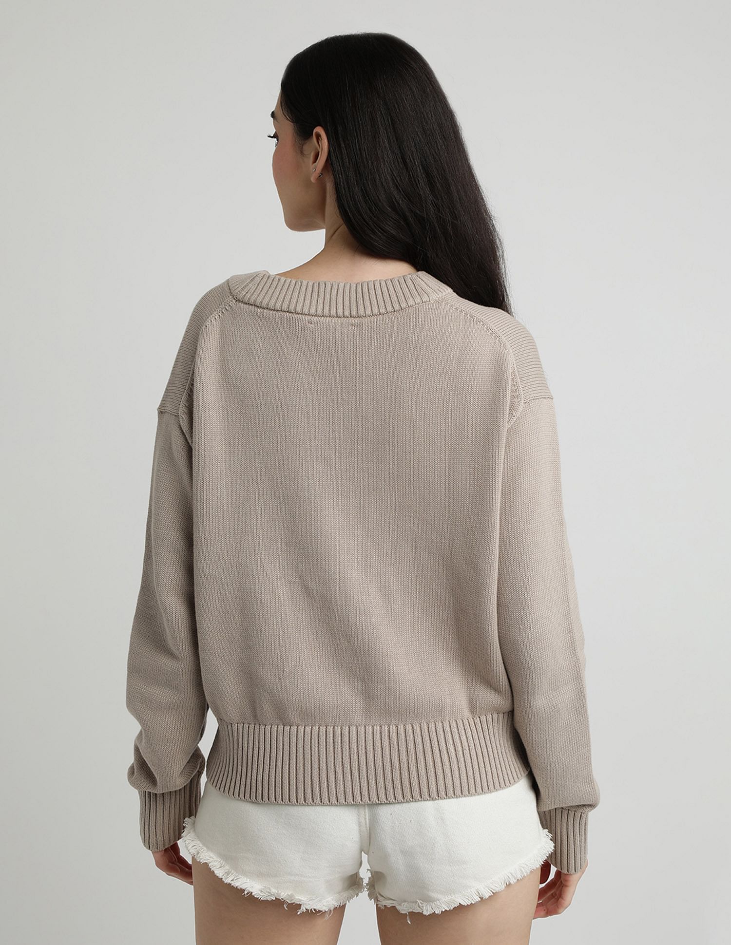 Calvin Klein Jeans Embro Badge V Neck Sweater