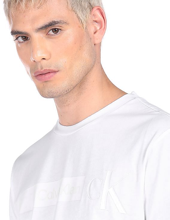 Calvin Klein Men White Crew Neck Brand Print T-Shirt