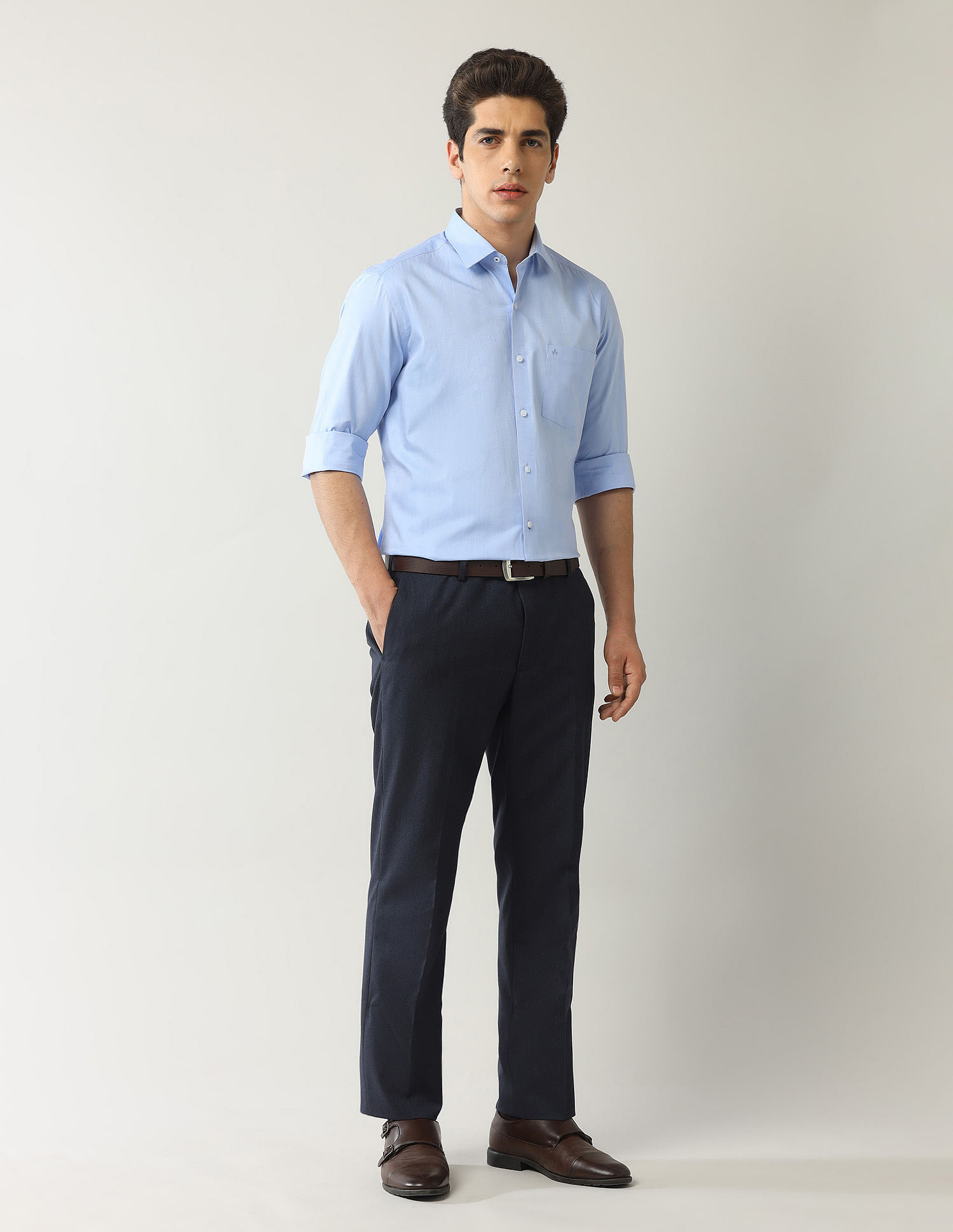 Arrow Solid Manhattan Slim Fit Shirt