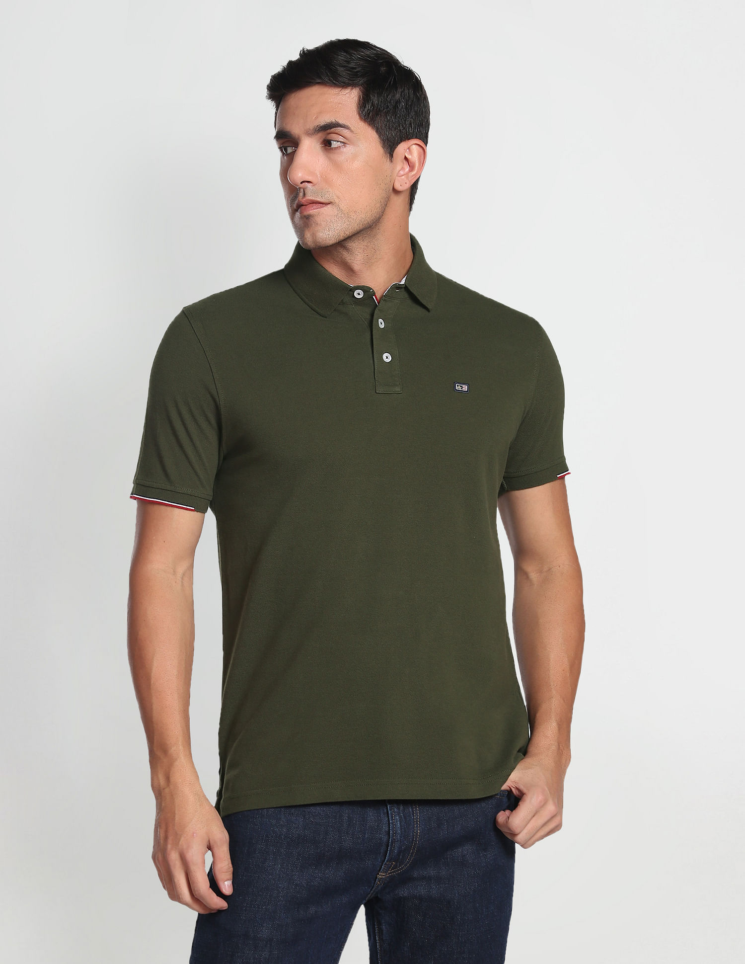 Arrow Sports Compact Cotton Solid Polo Shirt