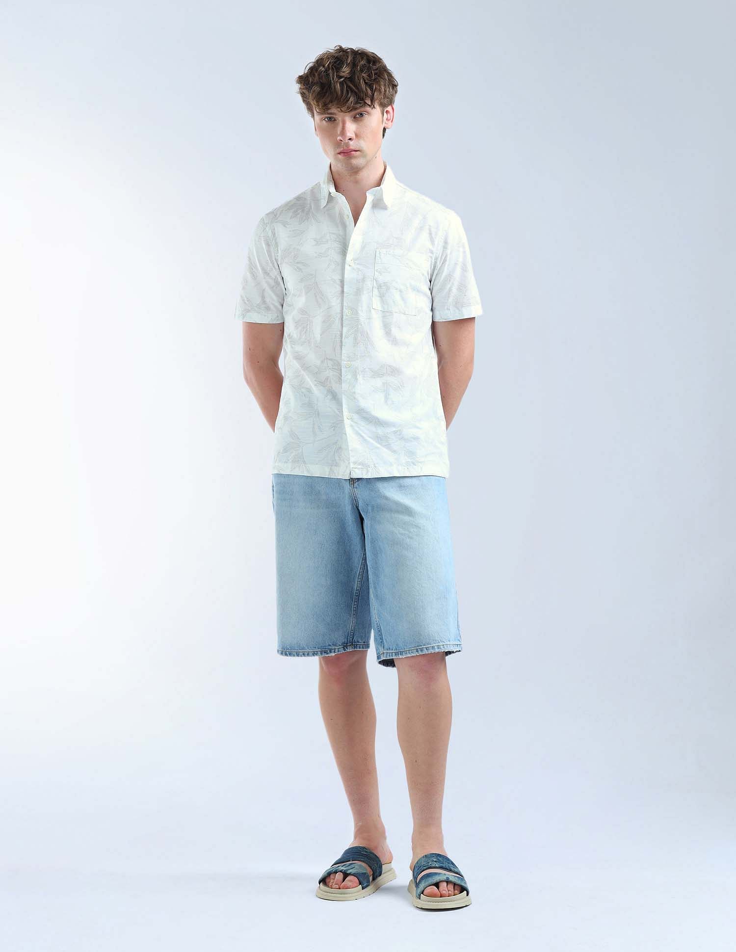 Flying Machine Regular Fit All-Over Printed Shirt