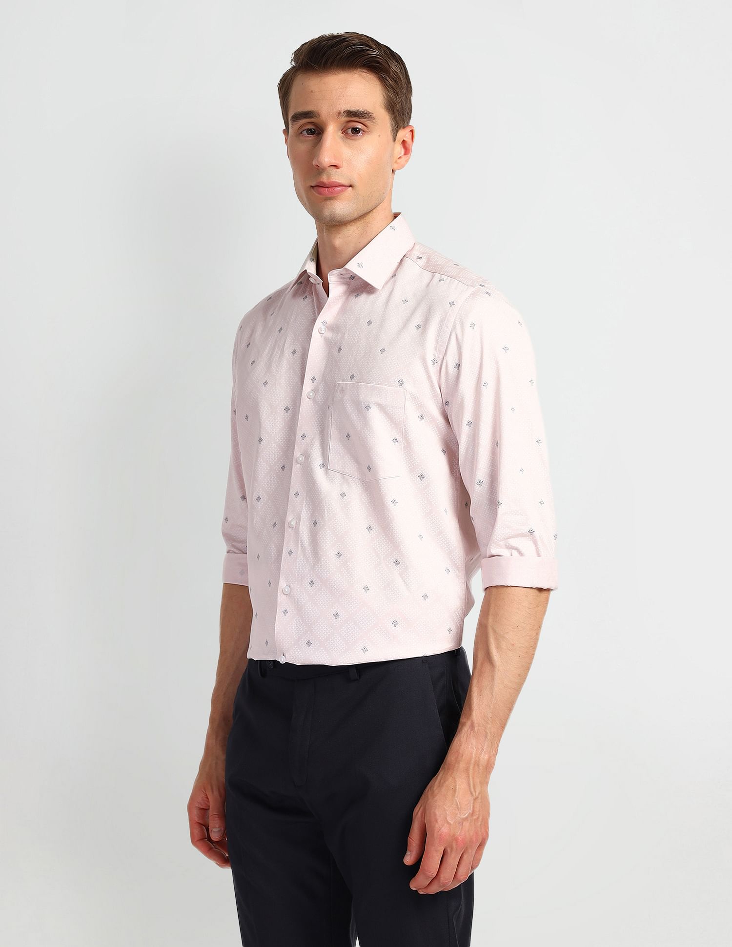 Arrow Cutaway Collar Cotton Shirt