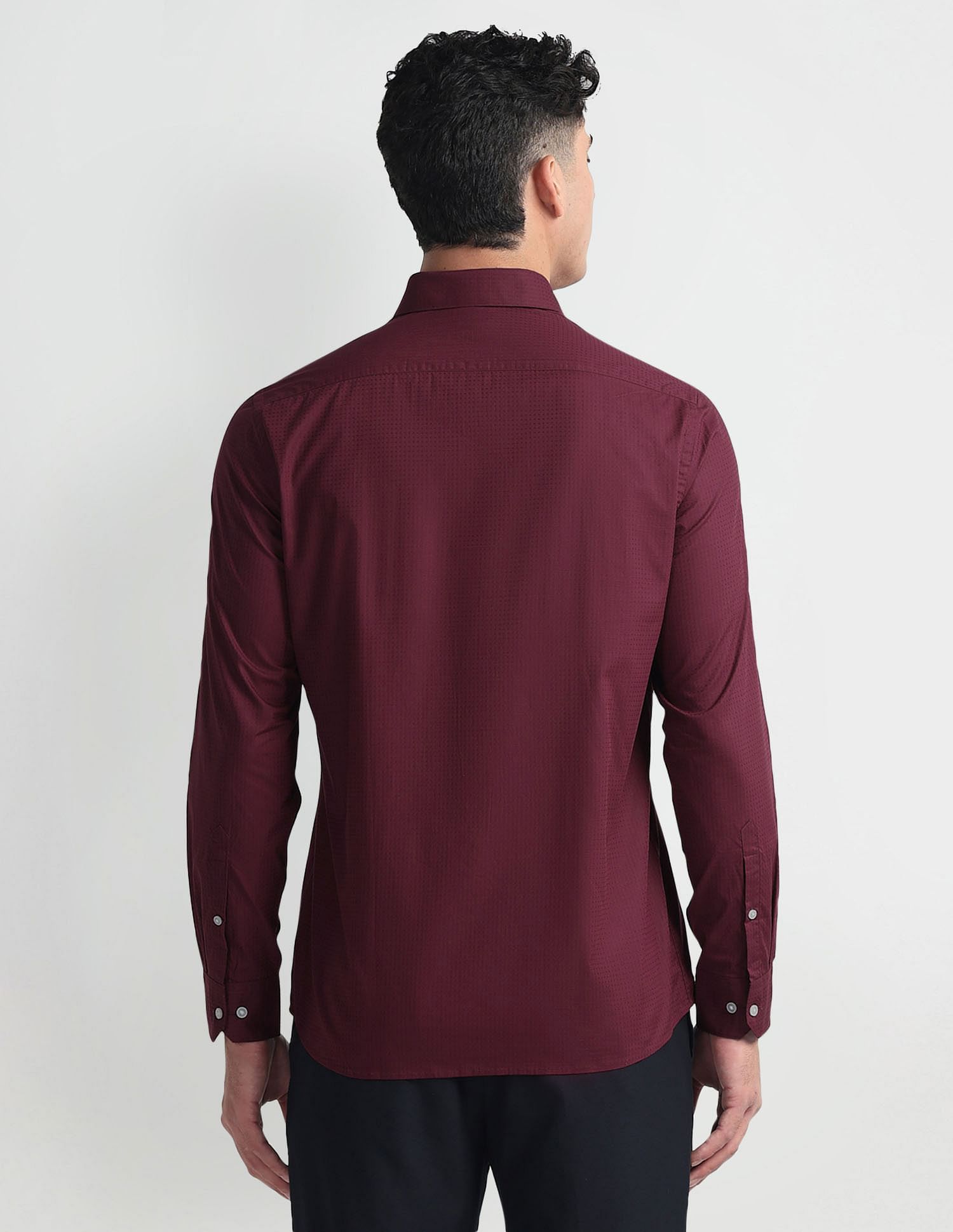 Arrow Pure Cotton Manhattan Slim Fit Shirt