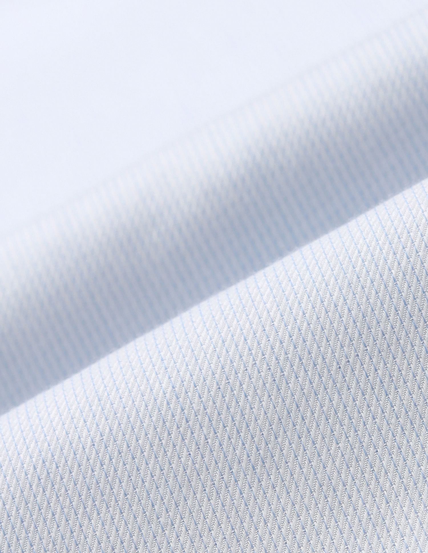 Arrow Cutaway Collar Slim Fit Shirt