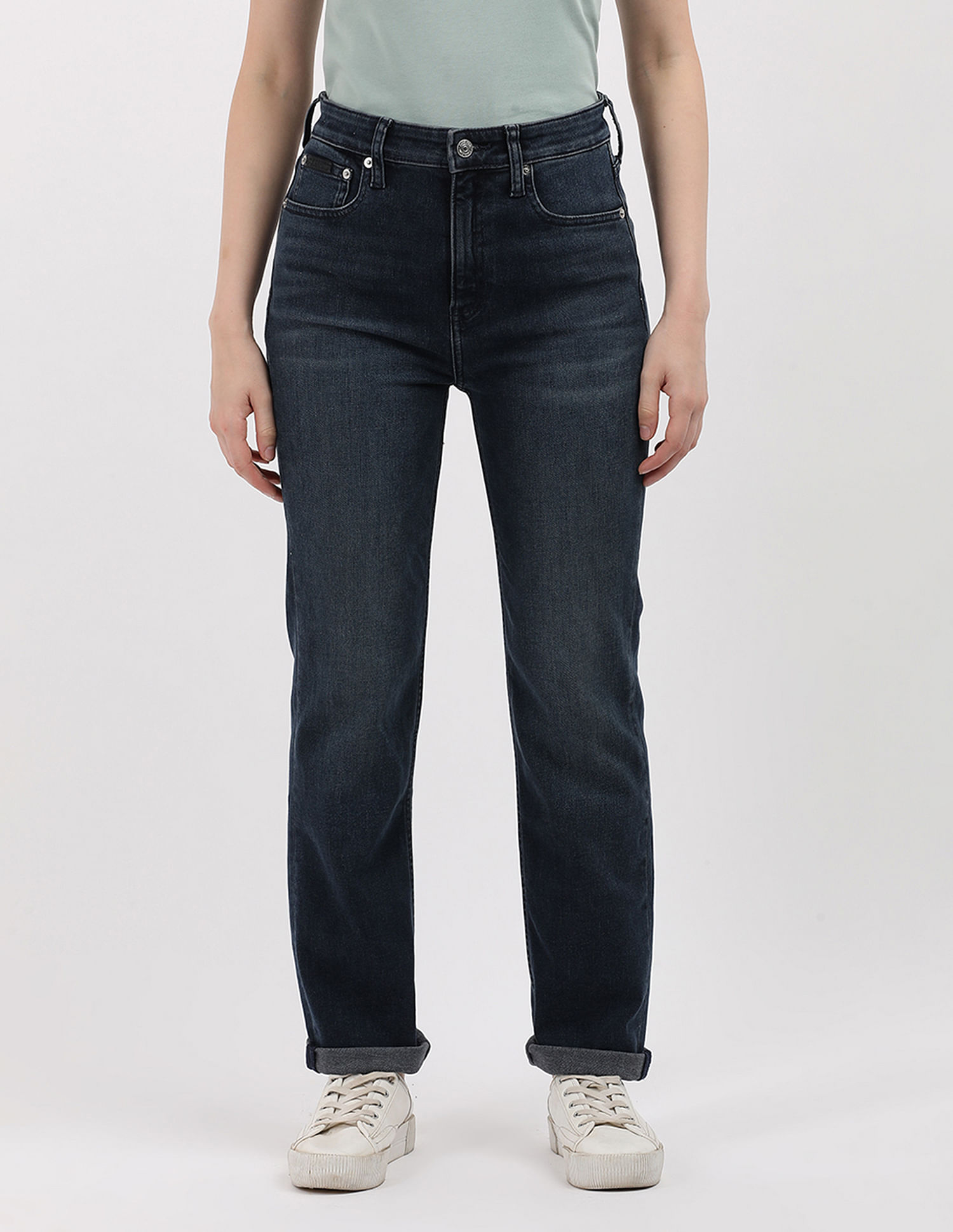 Calvin Klein Jeans Mid Rise Slim Straight Fit Jeans