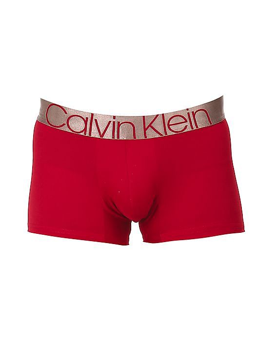 Buy Calvin Klein Underwear Men Dark Red Contrast Waist Solid Trunks -  NNNOW.com