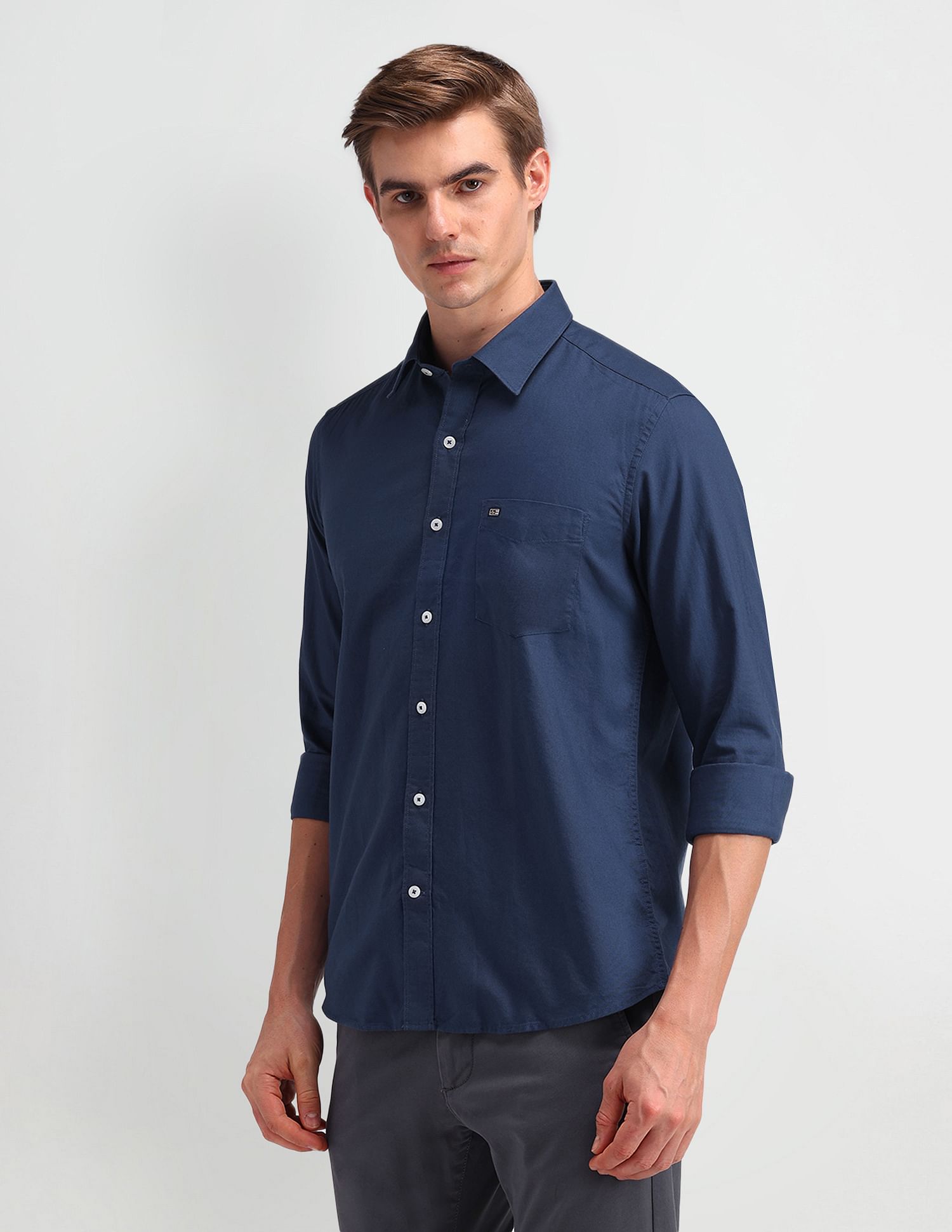 Arrow Sport Manhattan Slim Fit Solid Shirt