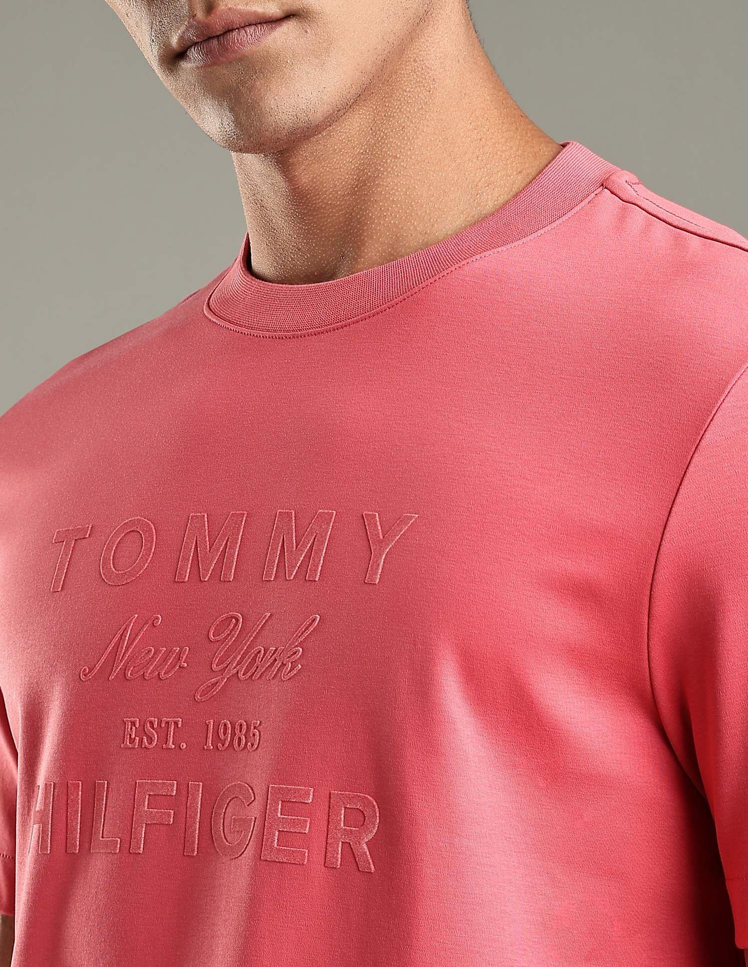 Tommy Hilfiger Logo Regular-Fit Cotton T-Shirt