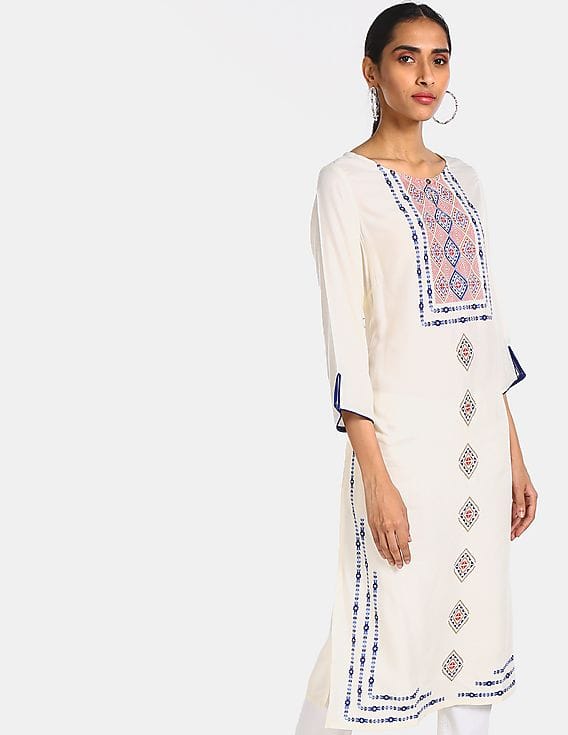 Buy Karigari Women Off-White Round Neck 