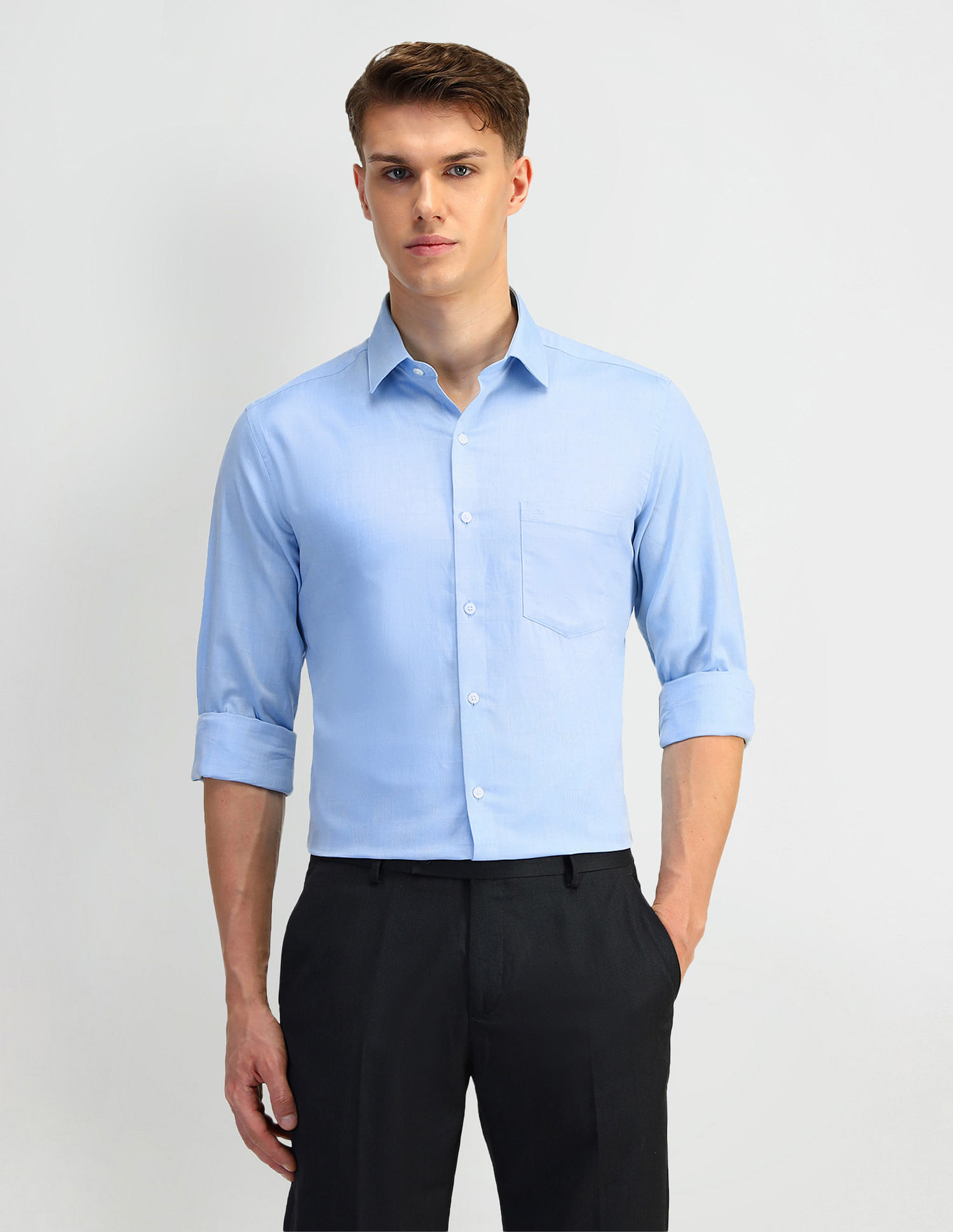 Arrow Manhattan Slim Fit Solid Shirt