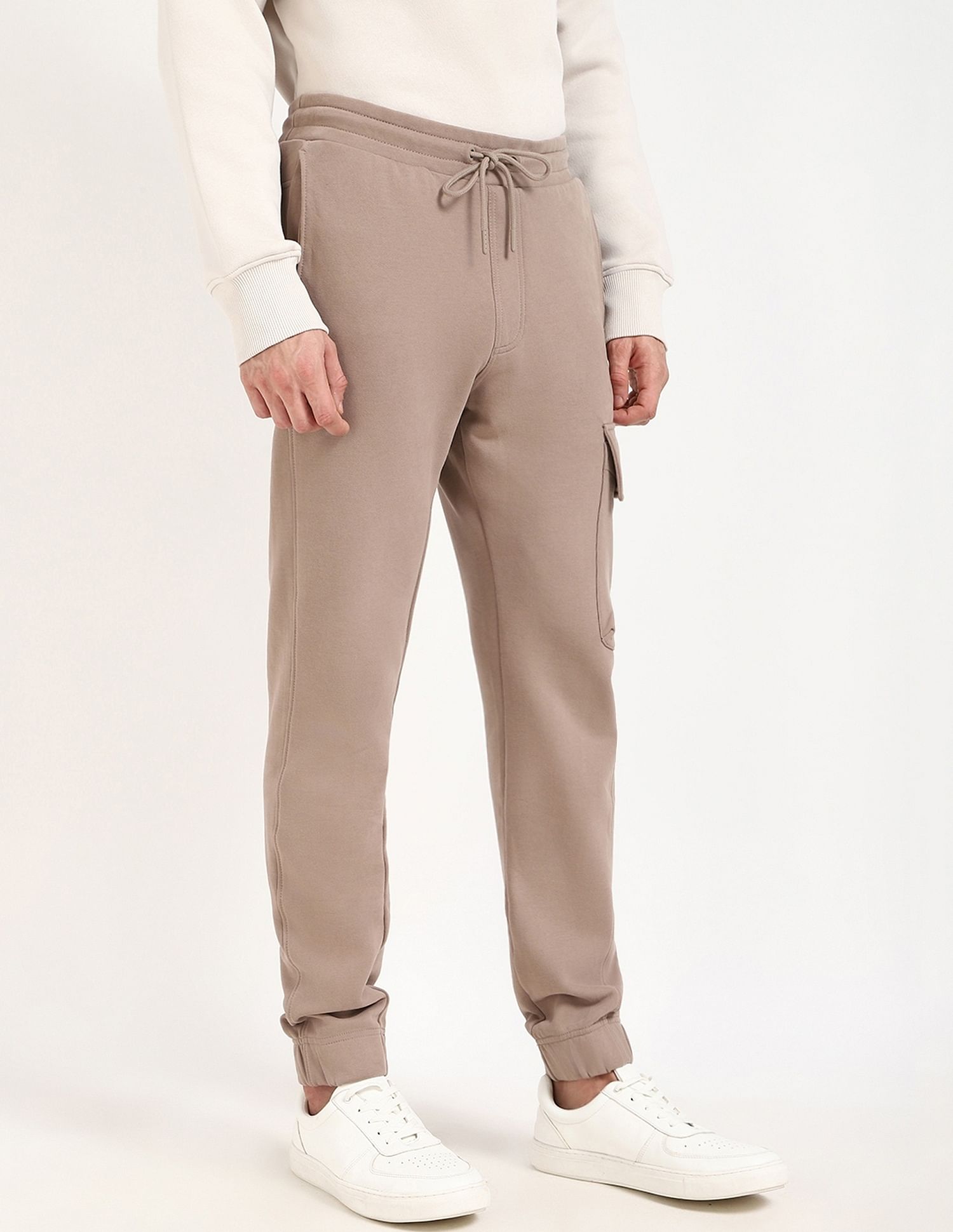 Calvin Klein Jeans Slim-Fit Solid Mid Rise Trouser