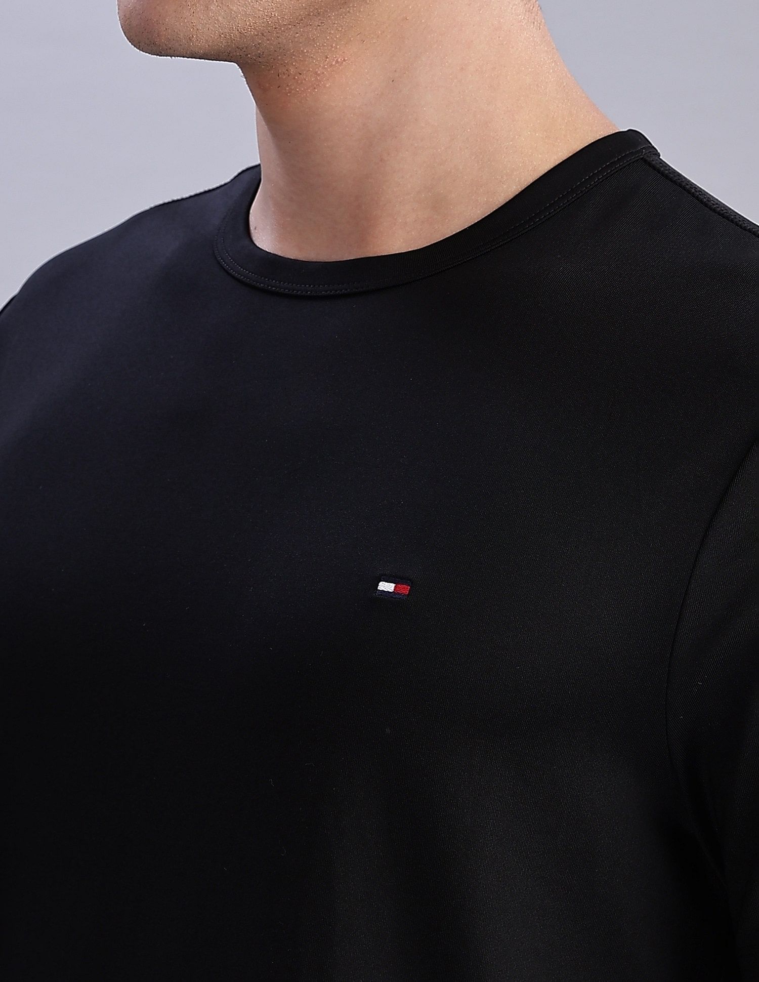 Tommy Hilfiger Solid Regular-Fit Polyester T-Shirts