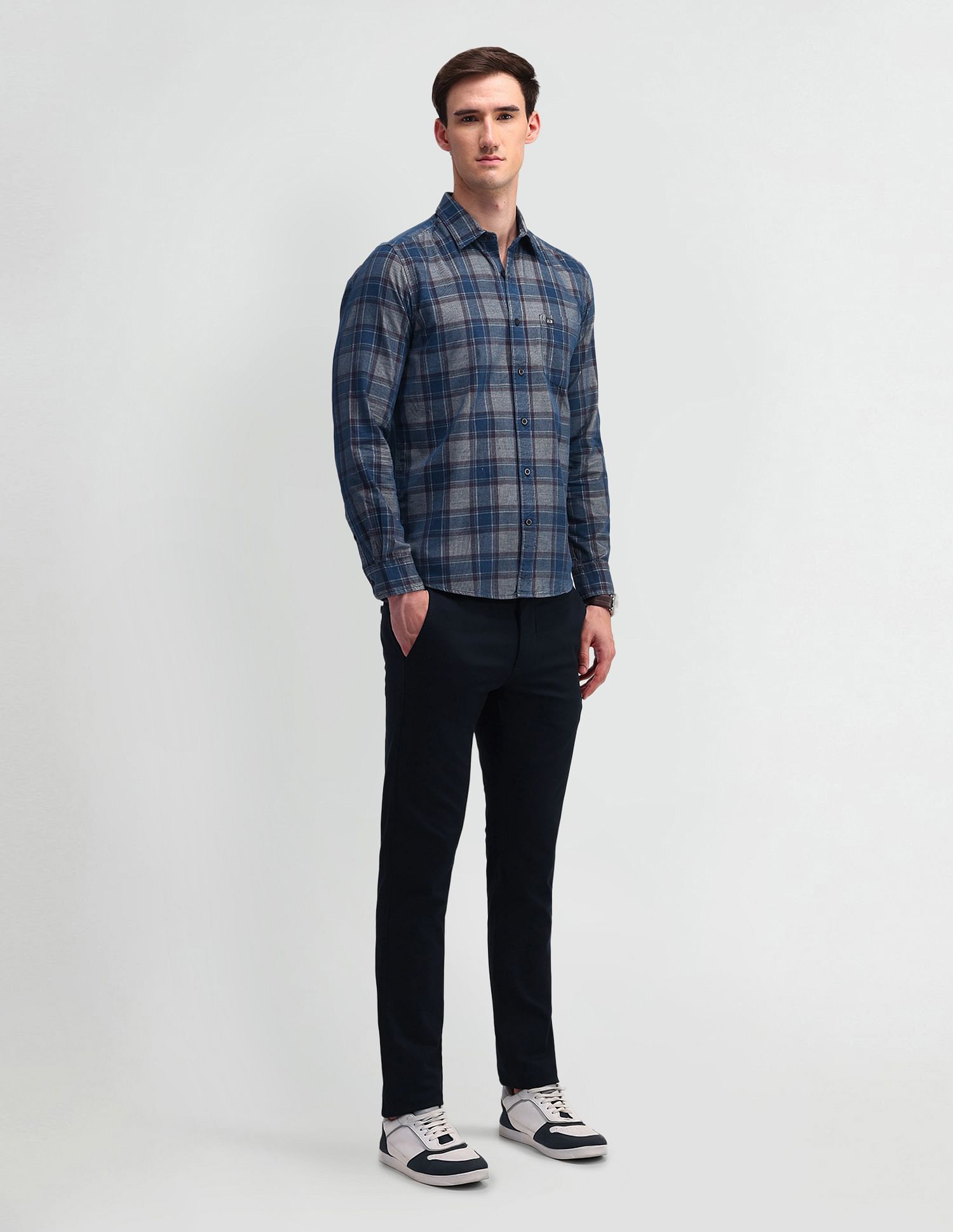 Arrow Sport Slim Fit Lightweight Corduroy Shirt