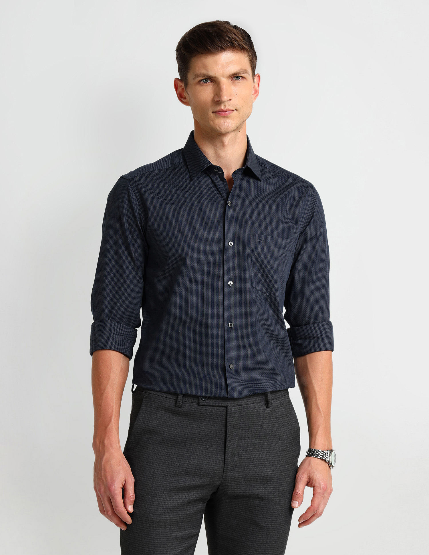Arrow Manhattan Slim Fit Textured Shirt