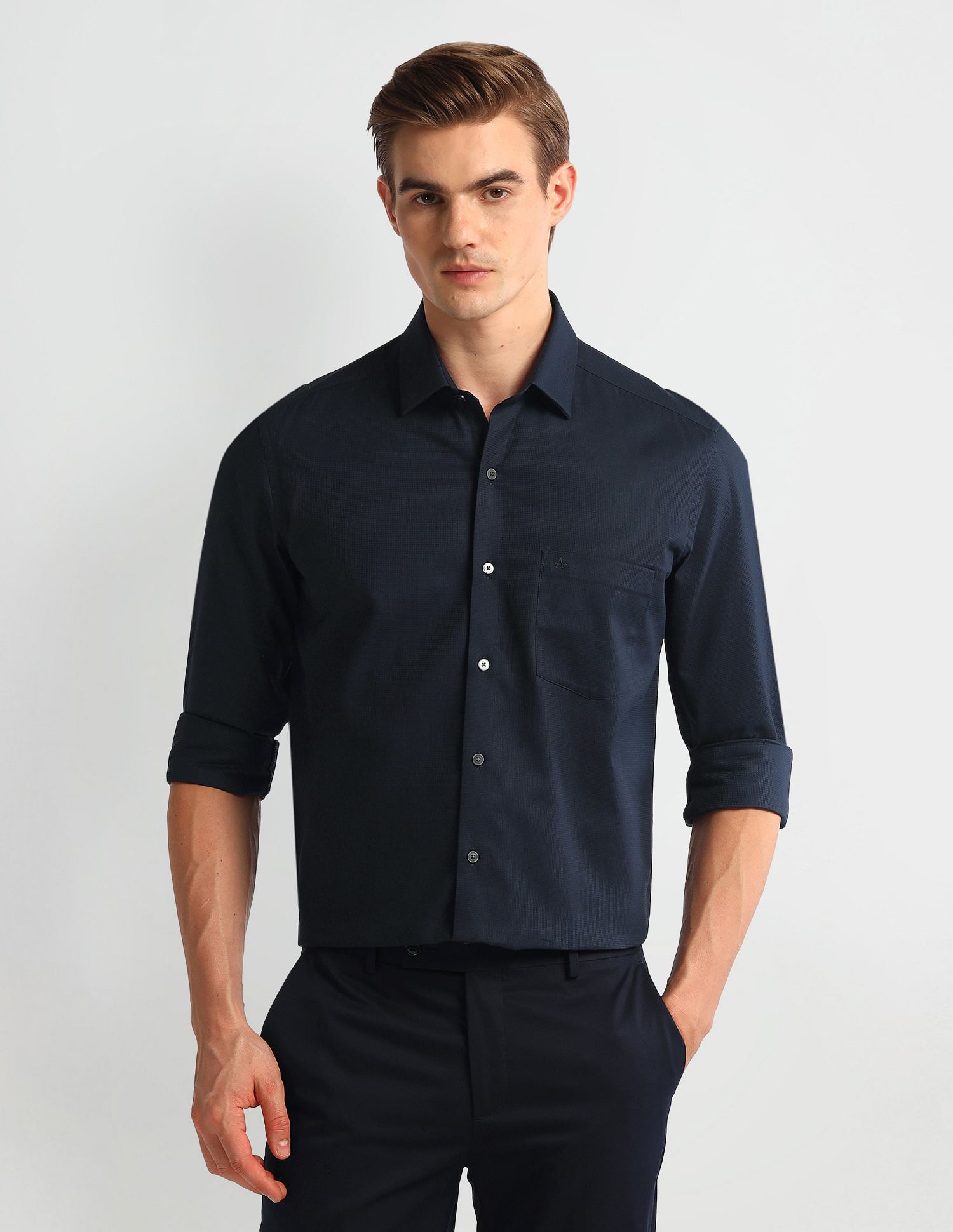 Arrow Cutaway Collar Slim Fit Shirt