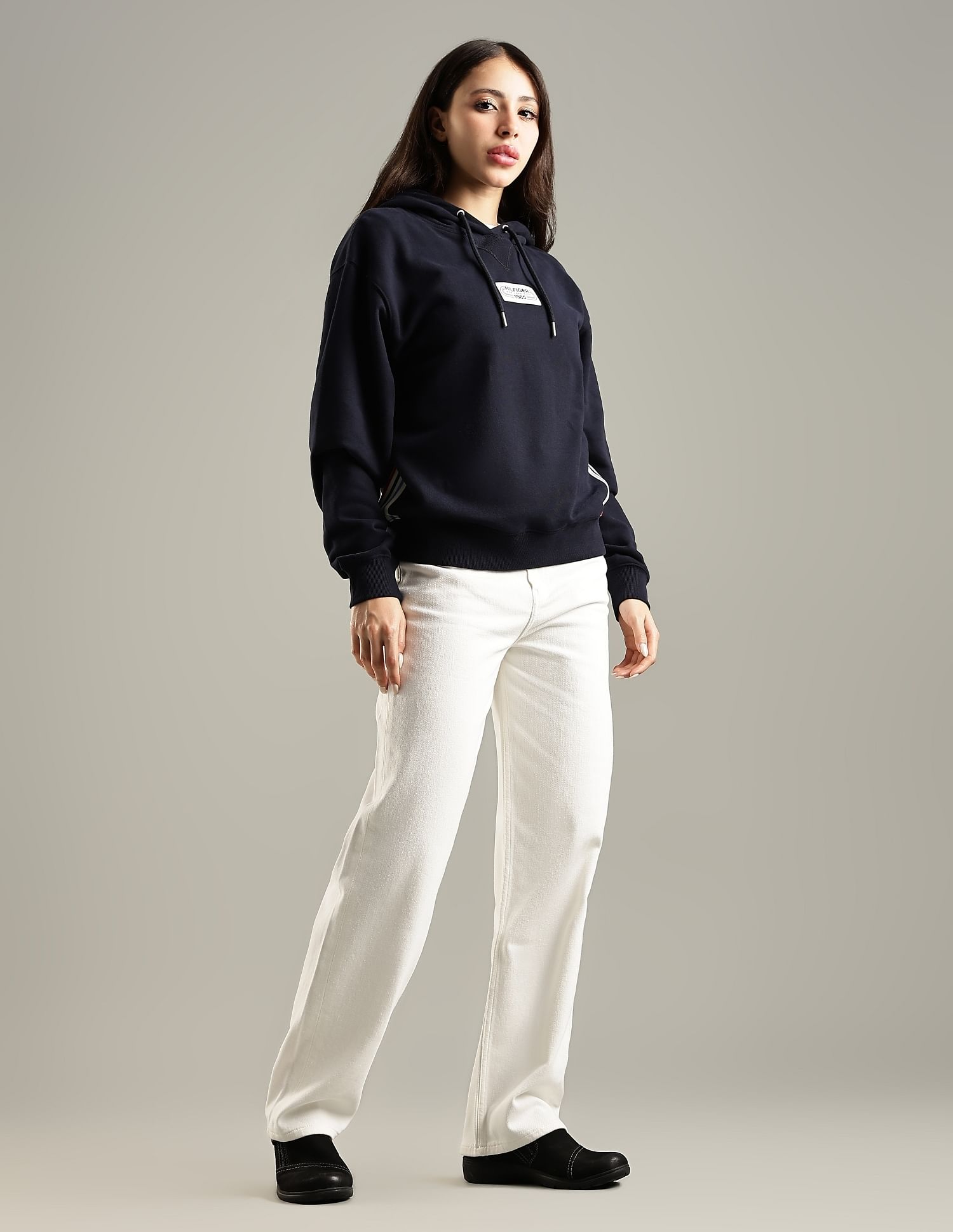 Tommy Hilfiger Regular Fit Cotton Hooded Neck Sweatshirt