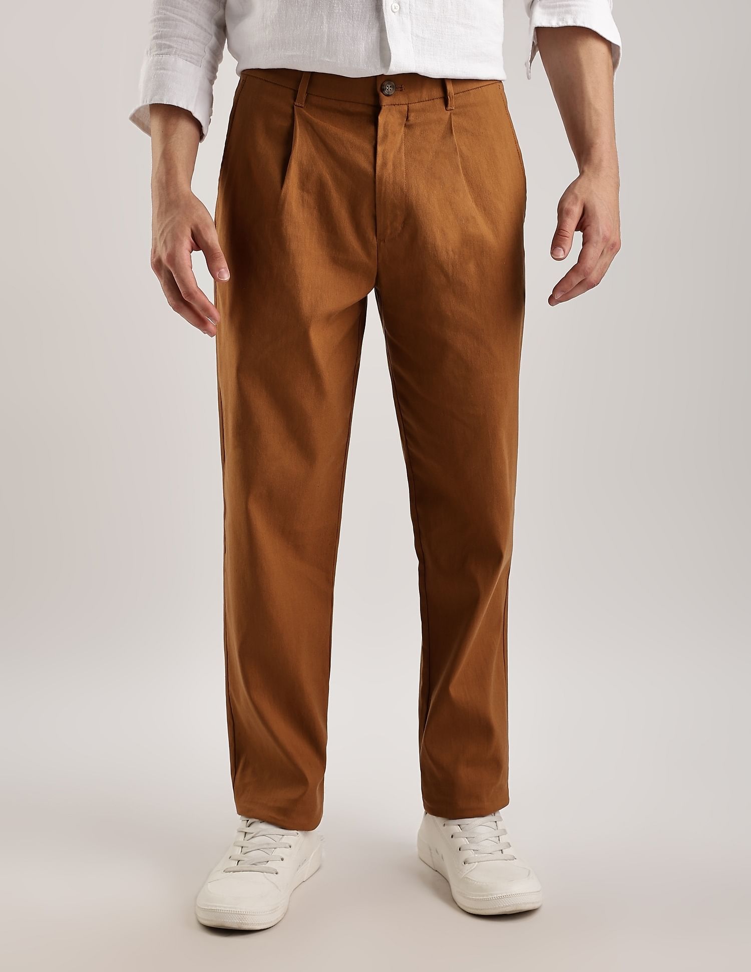 Calvin Klein Jeans Tapered-Fit Solid Mid Rise Trouser