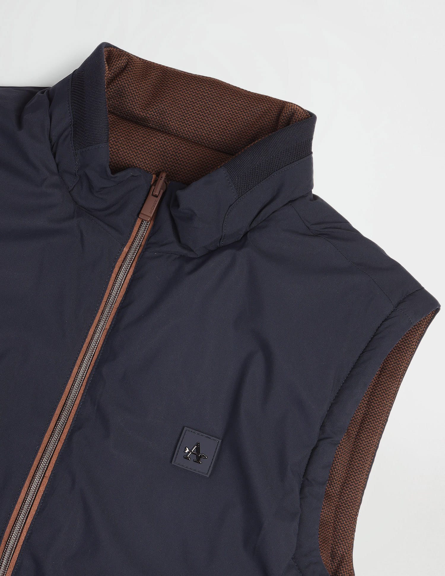 Buy Arrow Sport Solid Regular Fit Reversible Jacket - NNNOW.com