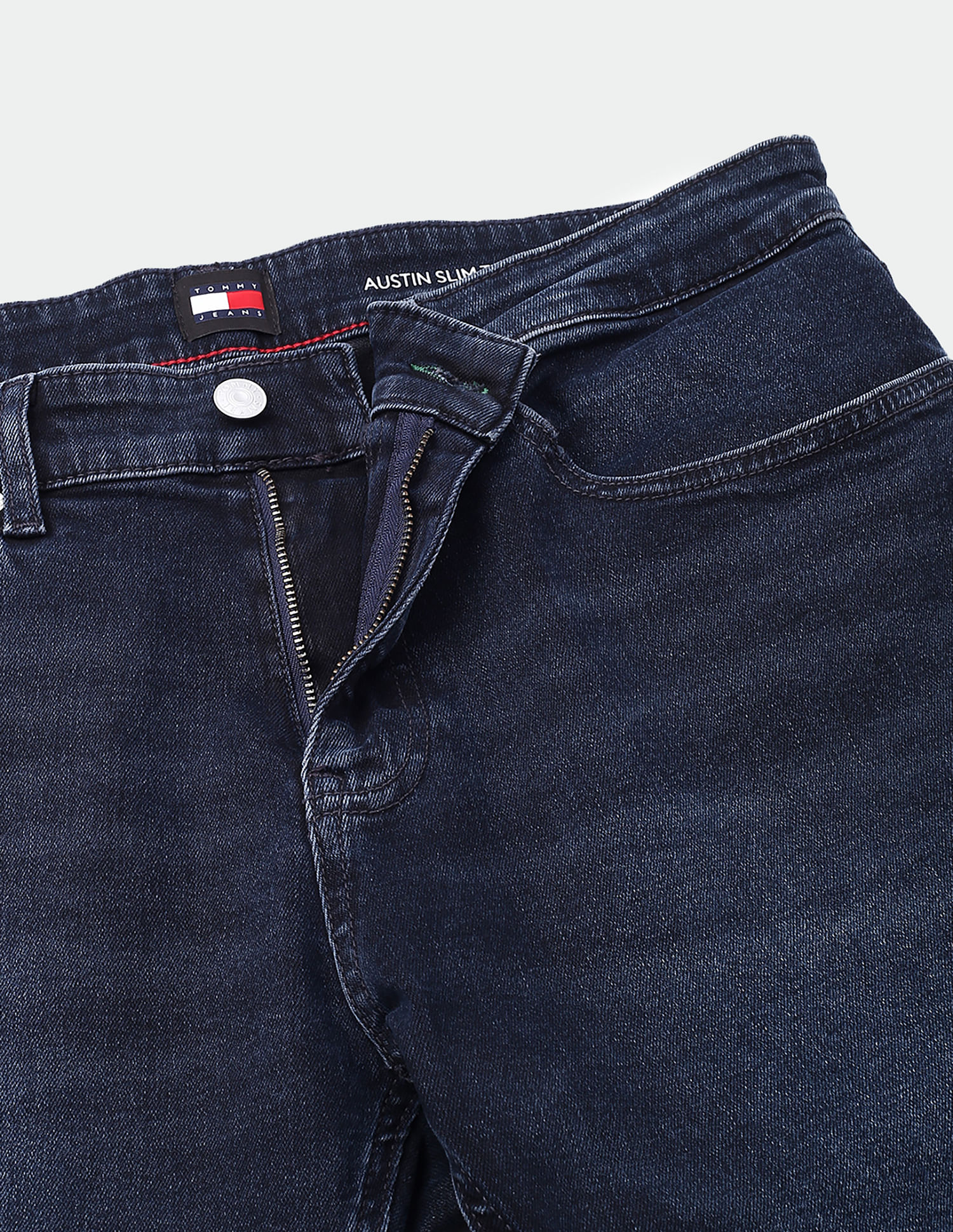 Tommy Hilfiger Light-Wash Relaxed-Fit Mid-Rise Jeans