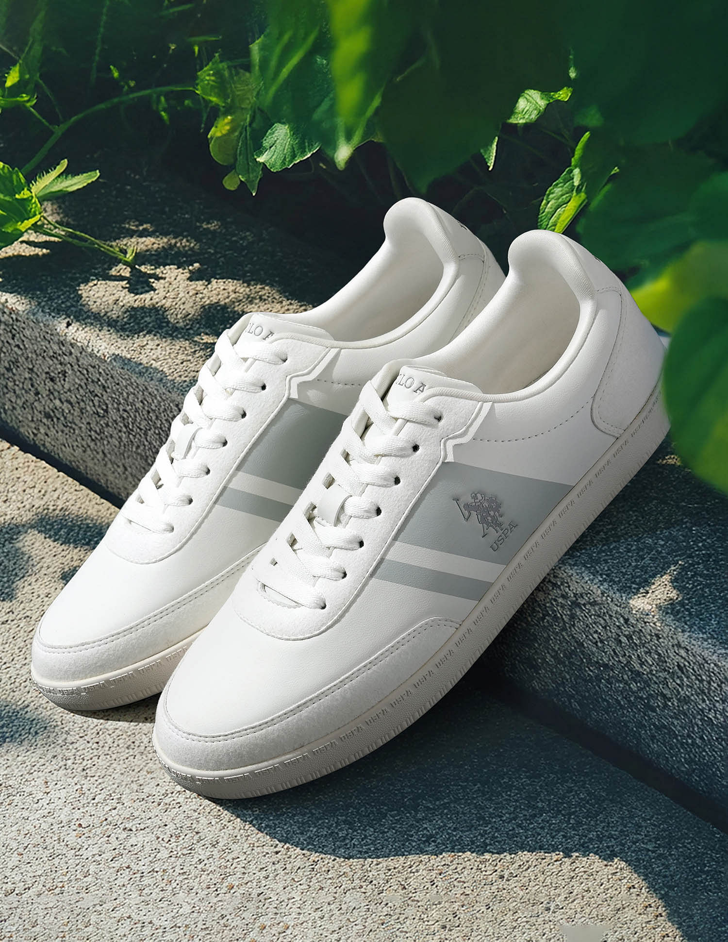 U.S. Polo Assn. Men Jorge Colourblocked Sneakers