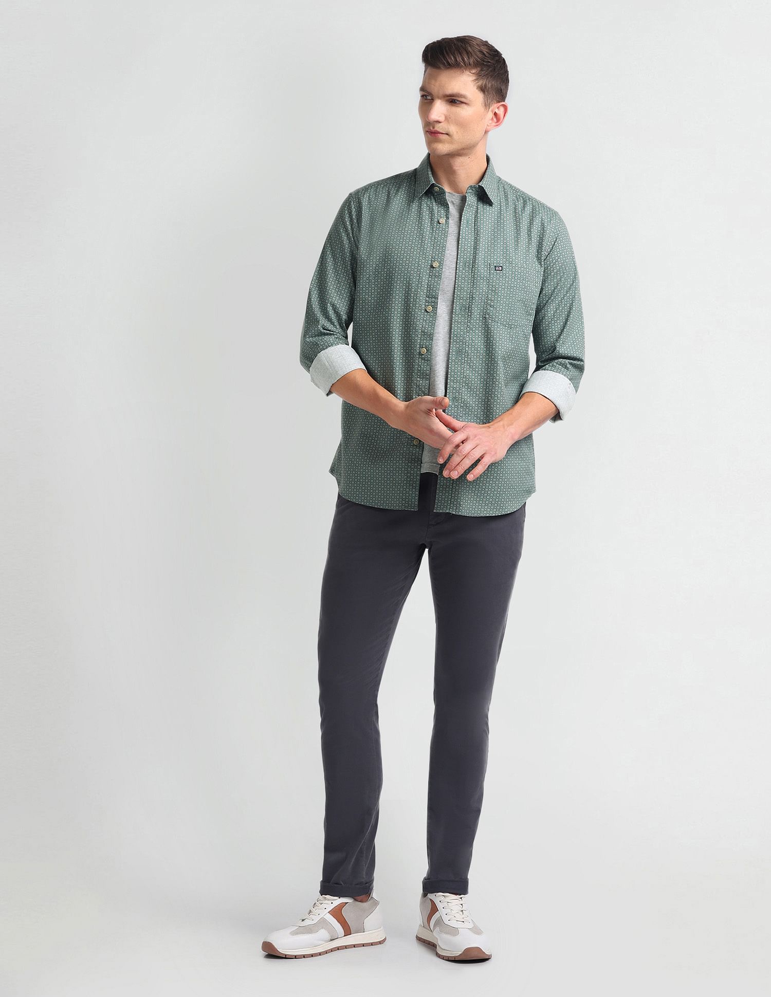 Arrow Sports Pure Cotton Herringbone Shirt