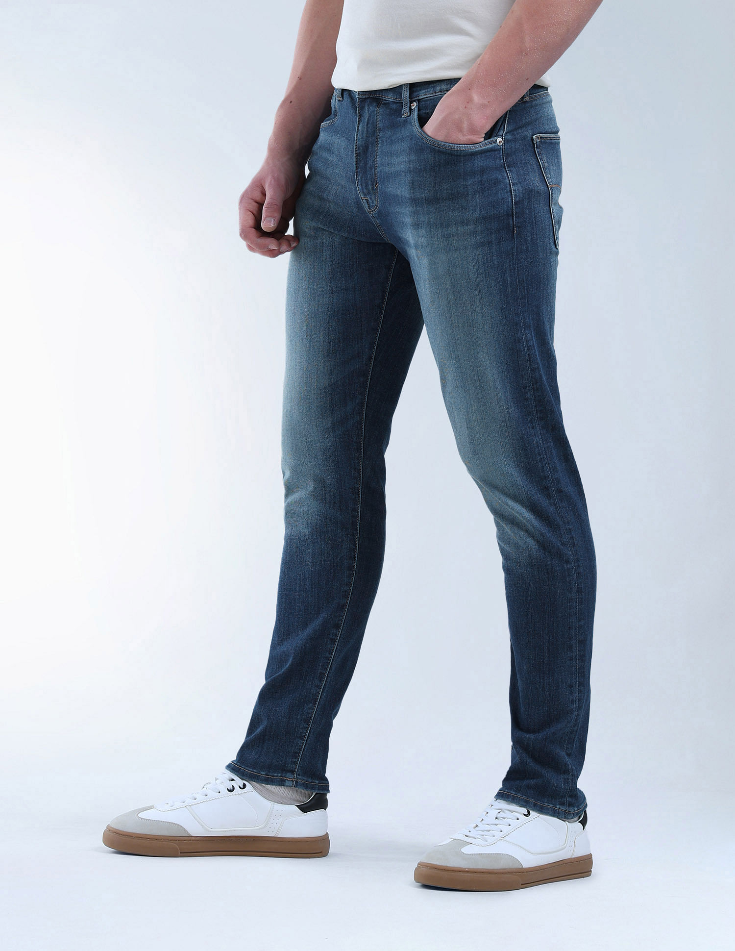 Flying Machine Slash Slim Tapered Fit F-Lite Jeans