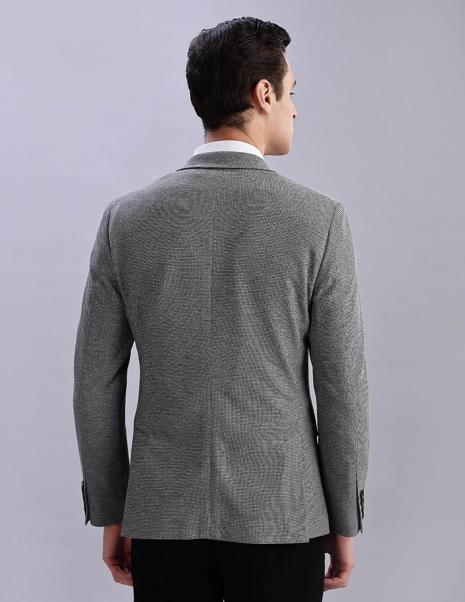 Tommy Hilfiger Self-Design Regular-Fit Polyester Single Breasted Blazer