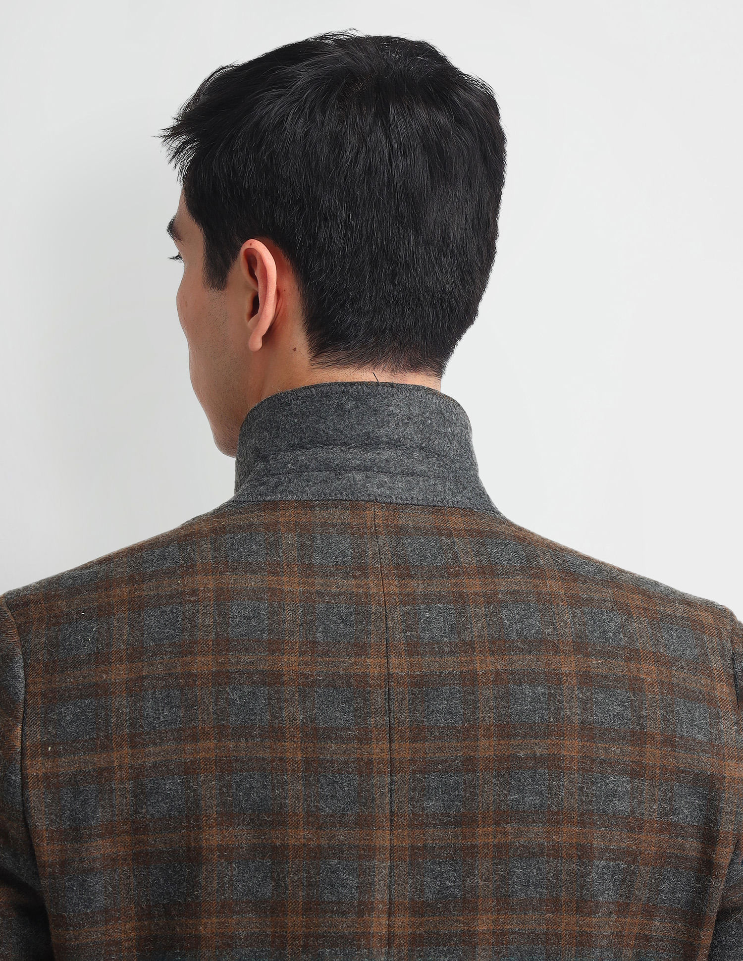 Buy Arrow Single-Breasted Tailored Fit Tweed Blazer - NNNOW.com