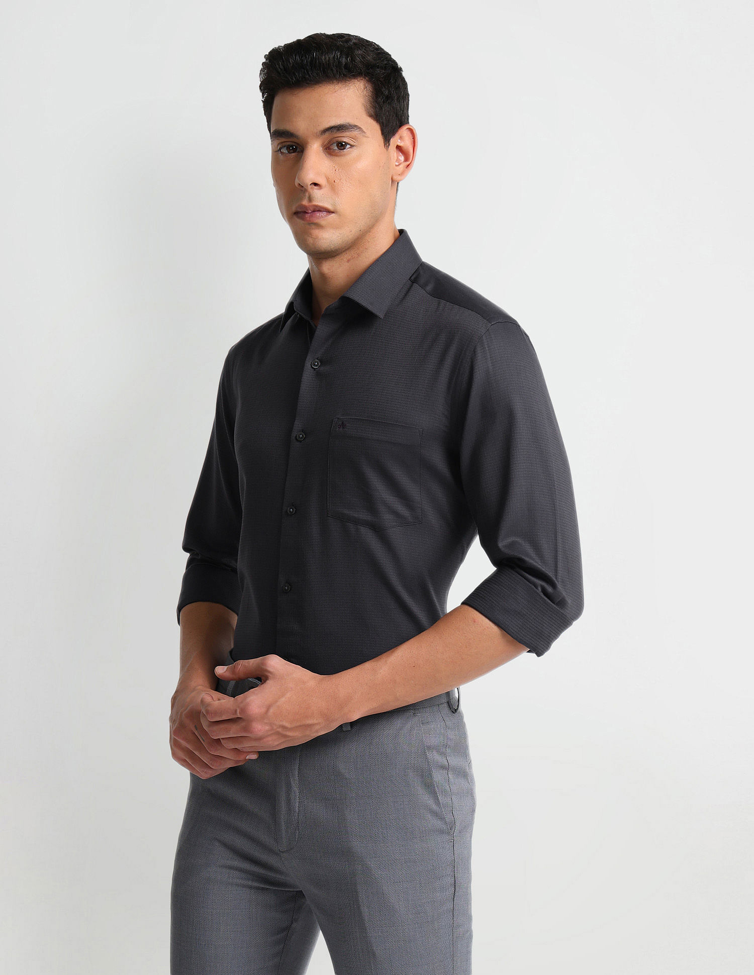 Arrow Manhattan Slim Fit Herringbone Shirt