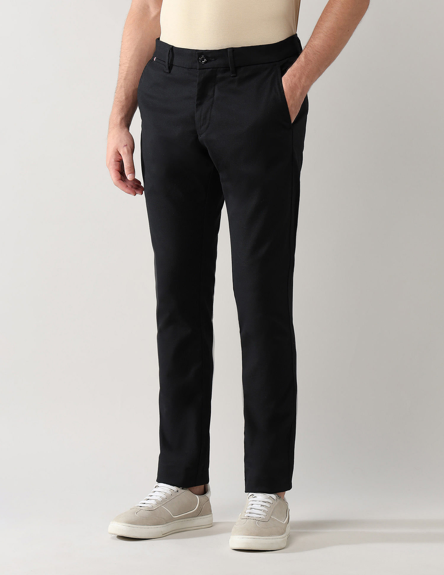 Arrow Sport Dobby Slim Fit Solid Chinos