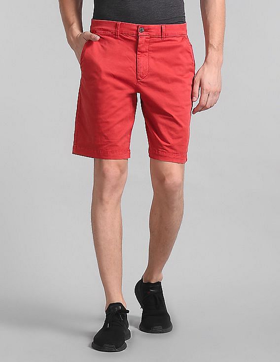 Gap sales red shorts