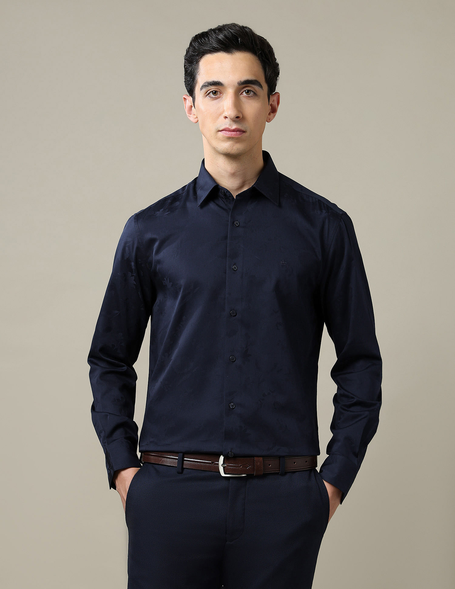 Arrow Pure Cotton Tailored Fit 1851 Shirt