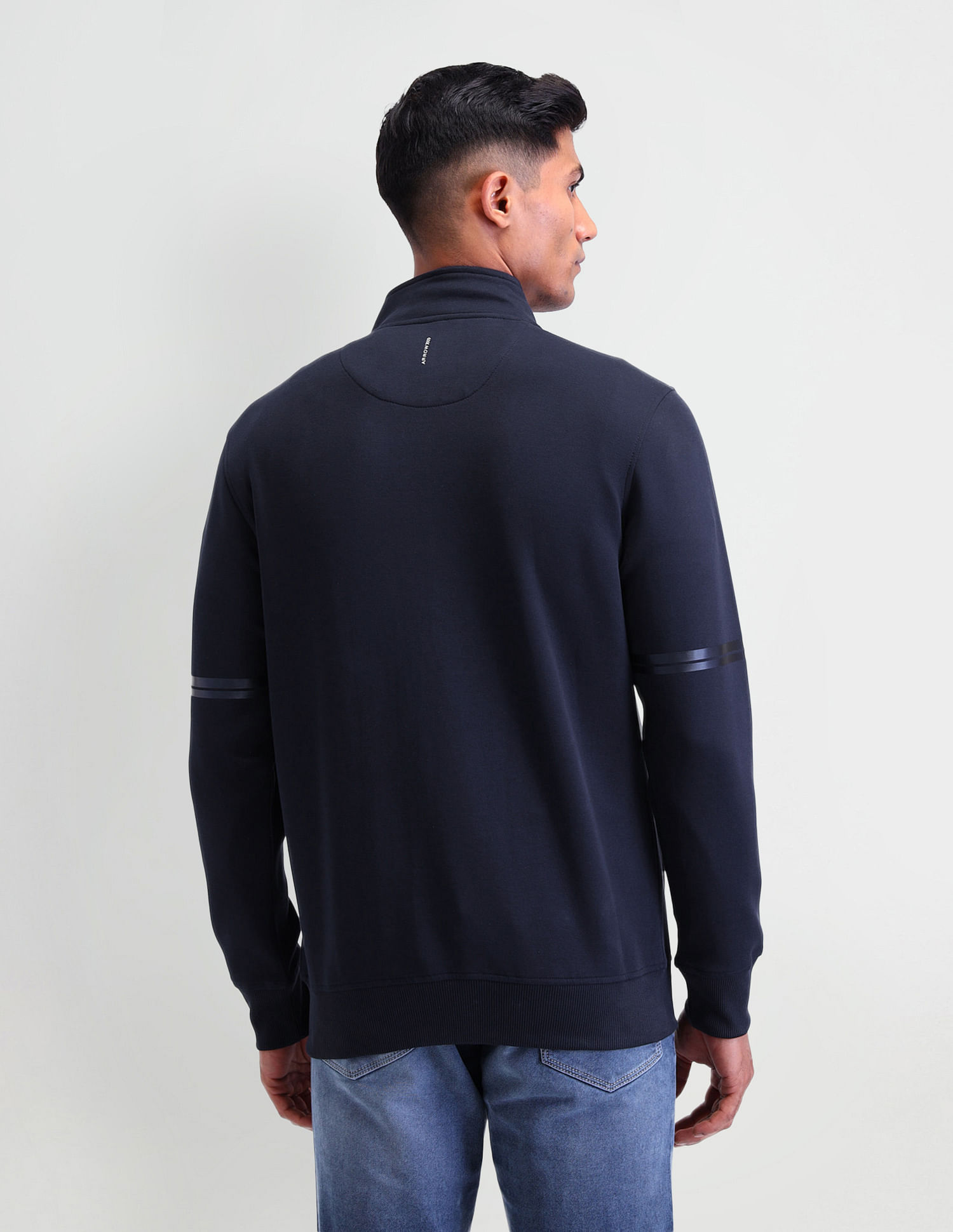 Arrow Newyork Solid Regular Fit Sweatshirt