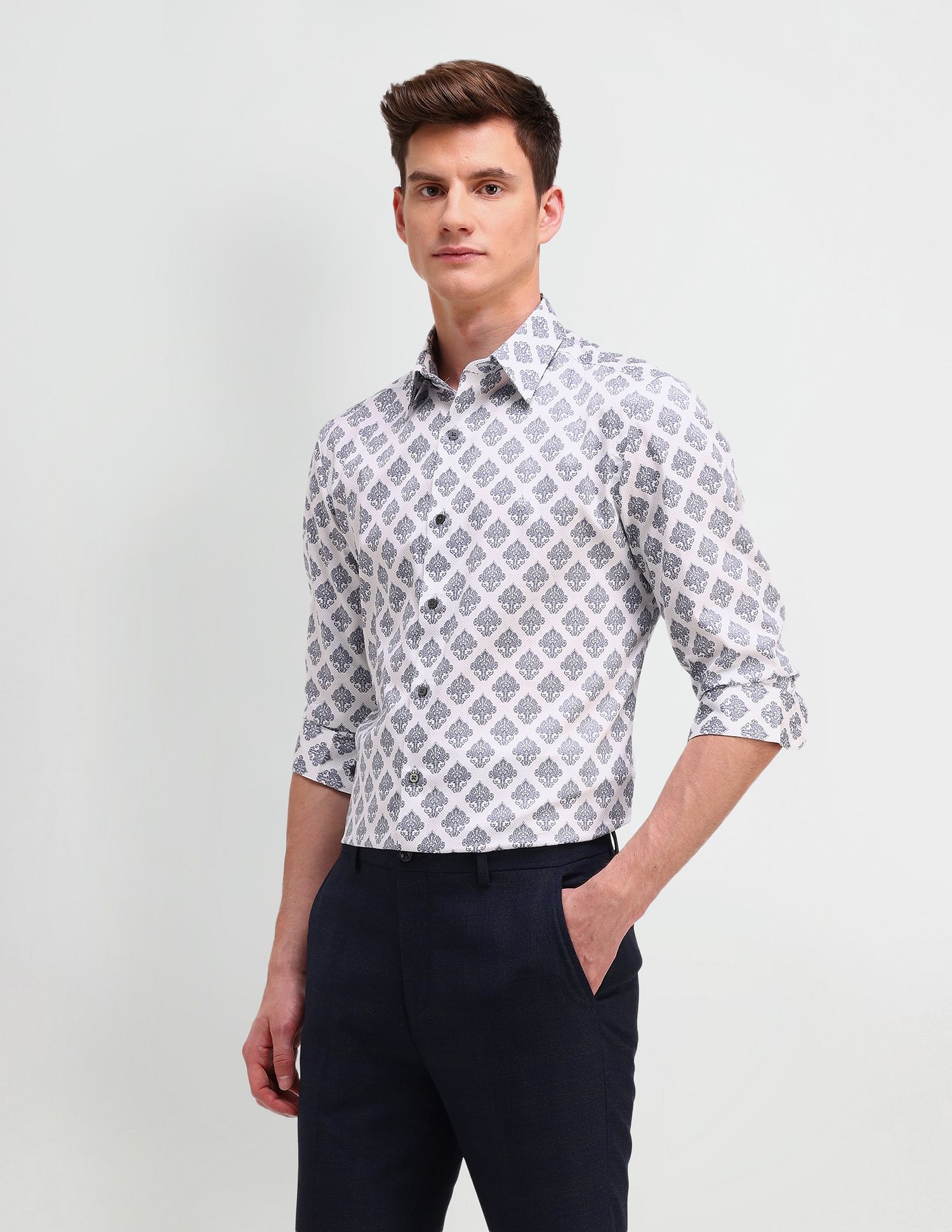 Arrow Newyork Manhattan Slim Fit Cotton Shirt