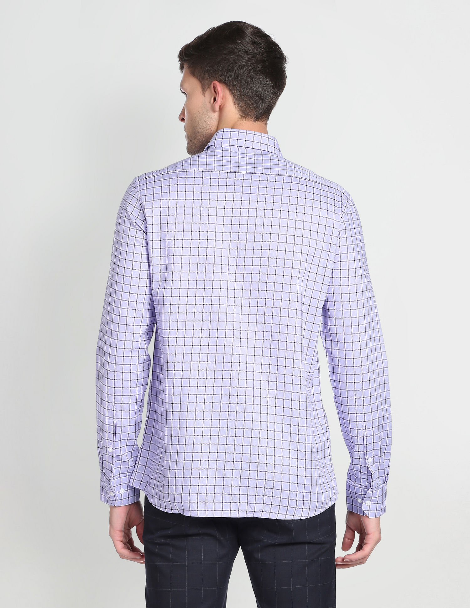 Arrow Manhattan Slim Fit Graph Check Formal Shirt