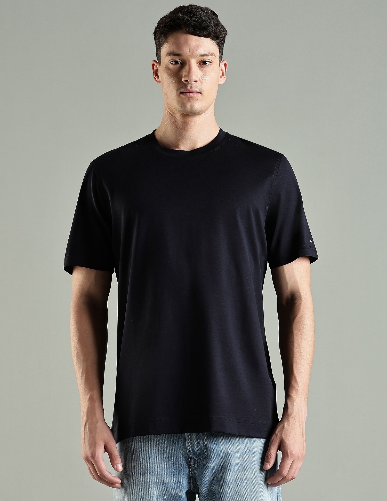 Tommy Hilfiger Solid Regular Fit Cotton T-Shirt
