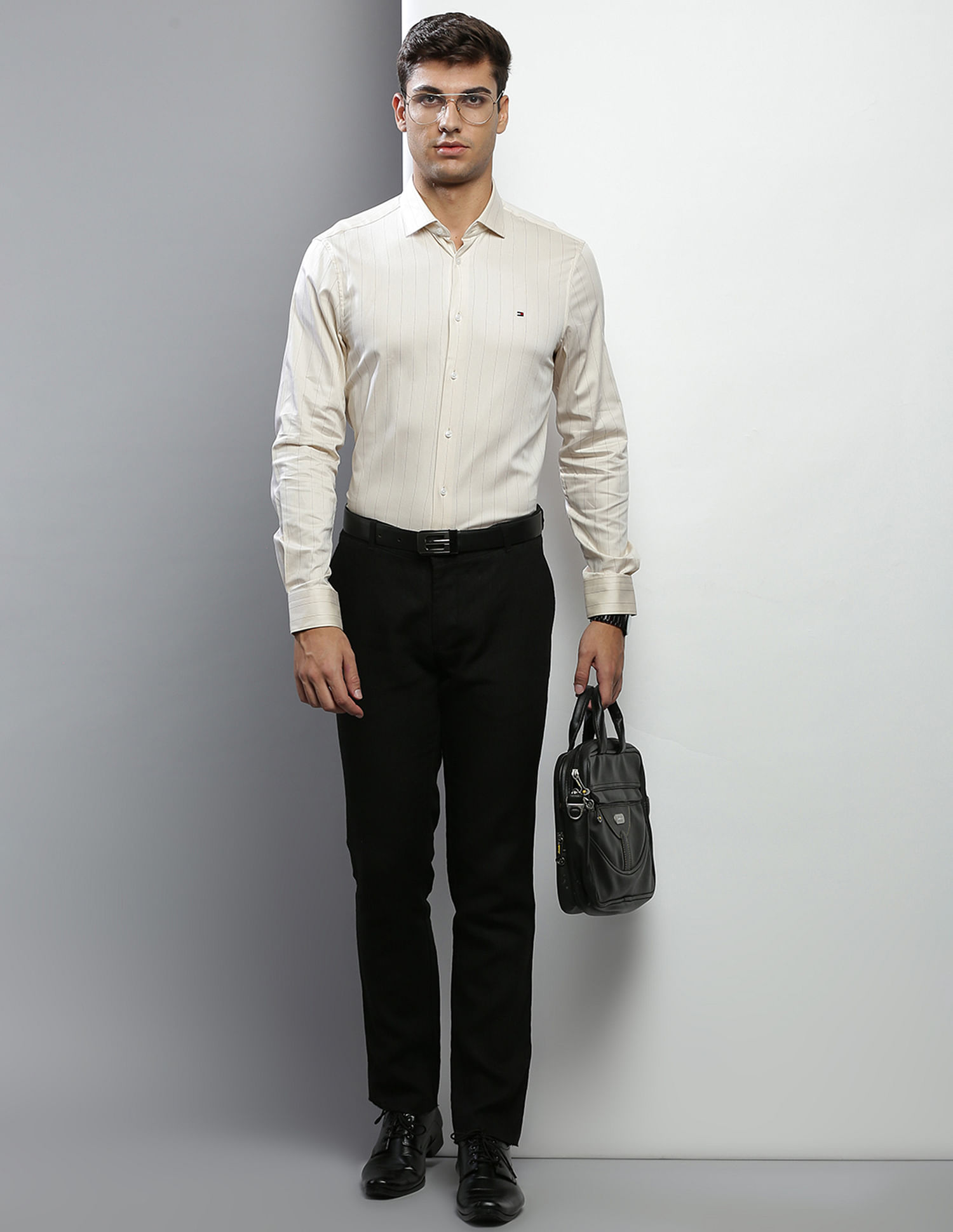 Tommy Hilfiger Men Beige Flex Satin Vertical Stripe Formal Shirt