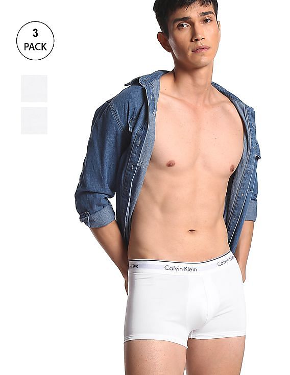 Buy Calvin Klein Underwear Men White Elasticized Waistband Solid Trunks -  NNNOW.com