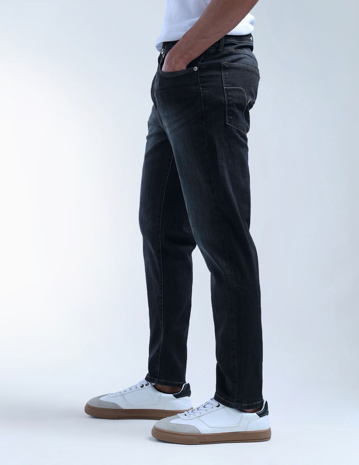 Flying Machine Mankle Relaxed Tapered Fit Authentic Premium Jeans