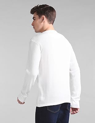 Buy GAP Men Men White Printed Waffle Knit T-Shirt - NNNOW.com