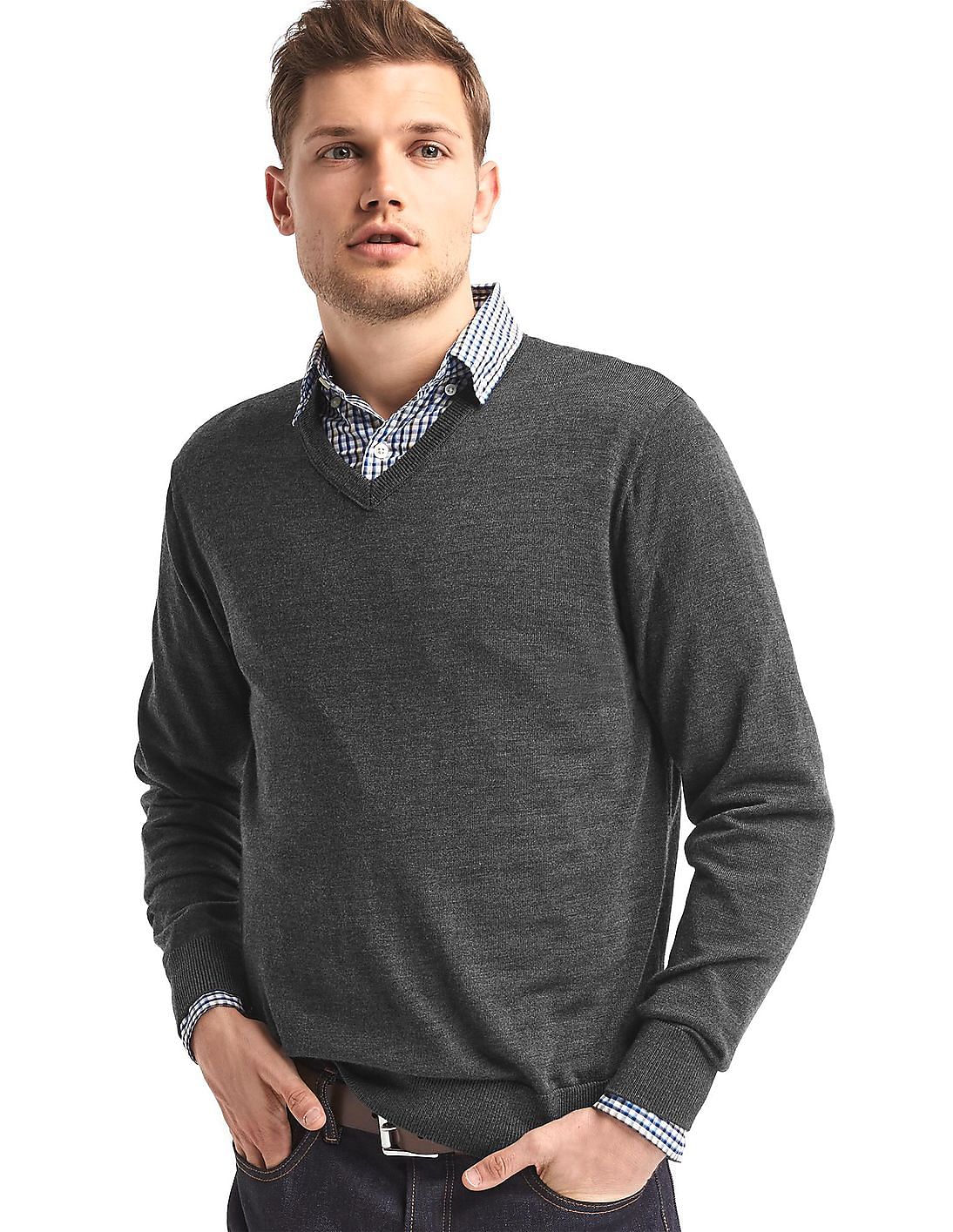 Buy GAP Men Grey Merino Wool V-Neck Sweater - NNNOW.com