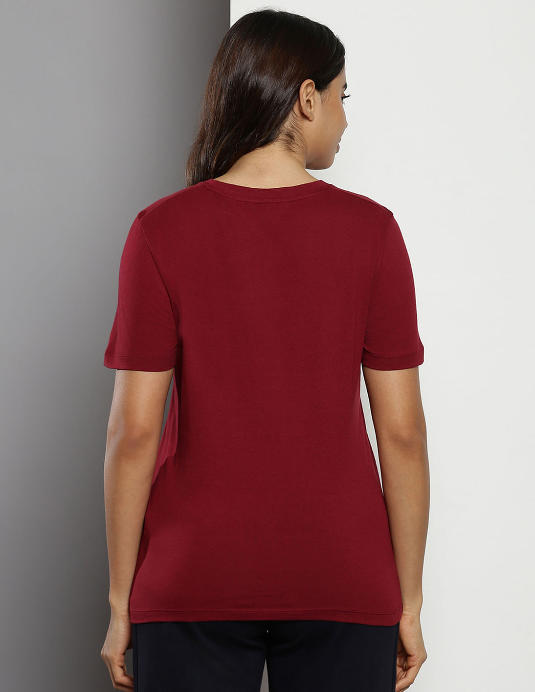 Buy Tommy Hilfiger Crew Neck Corporate Logo T-Shirt - NNNOW.com