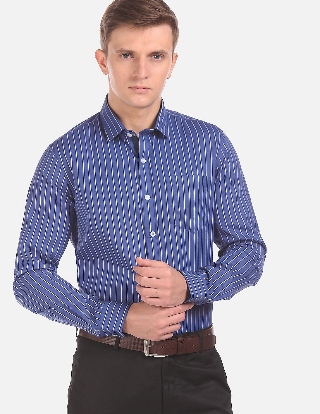 Buy Arrow Men Blue Cutaway Collar Stripe Formal Shirt - NNNOW.com
