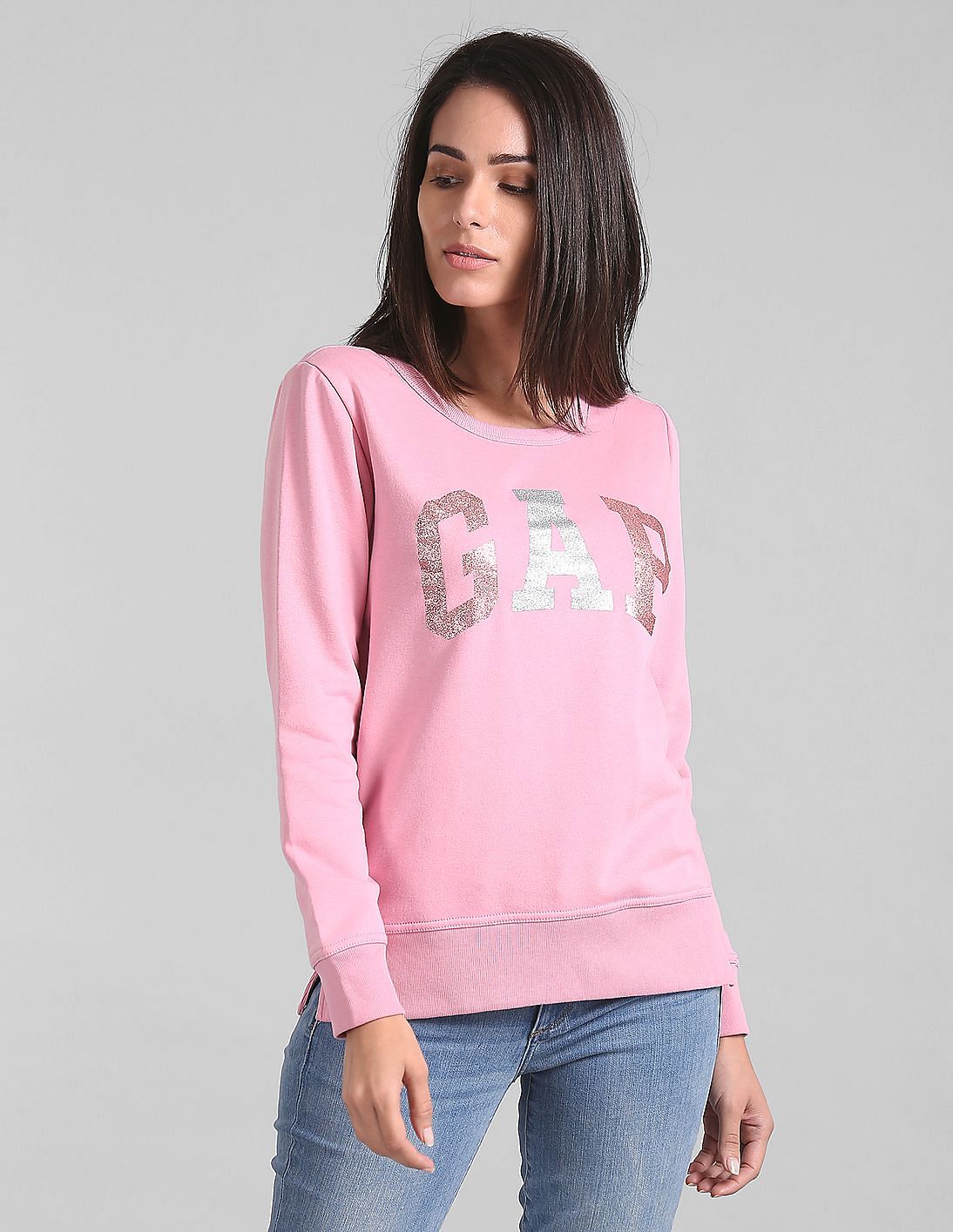 gap pullover sweatshirt