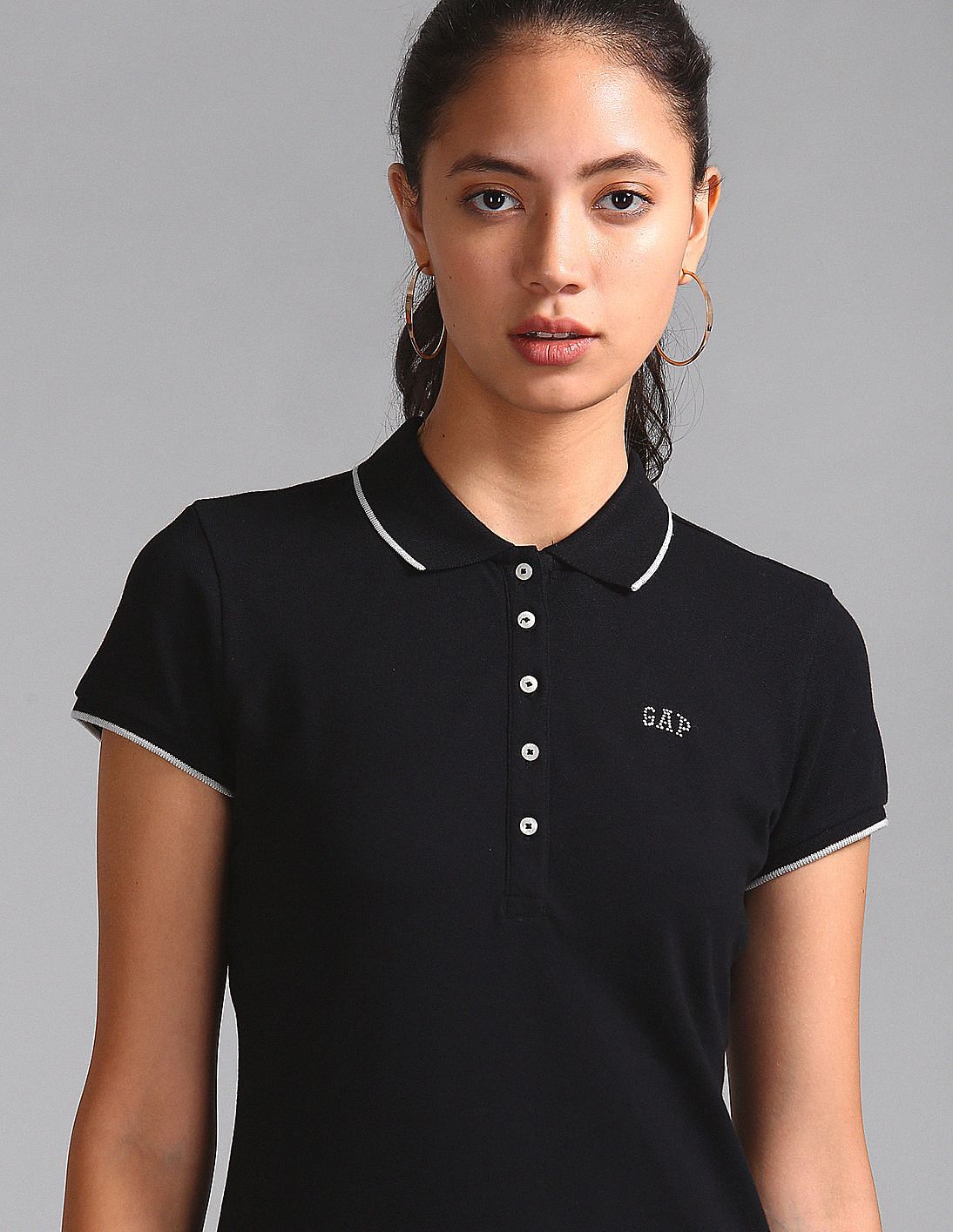 Buy GAP Women Black Solid Pique Polo Shirt NNNOW